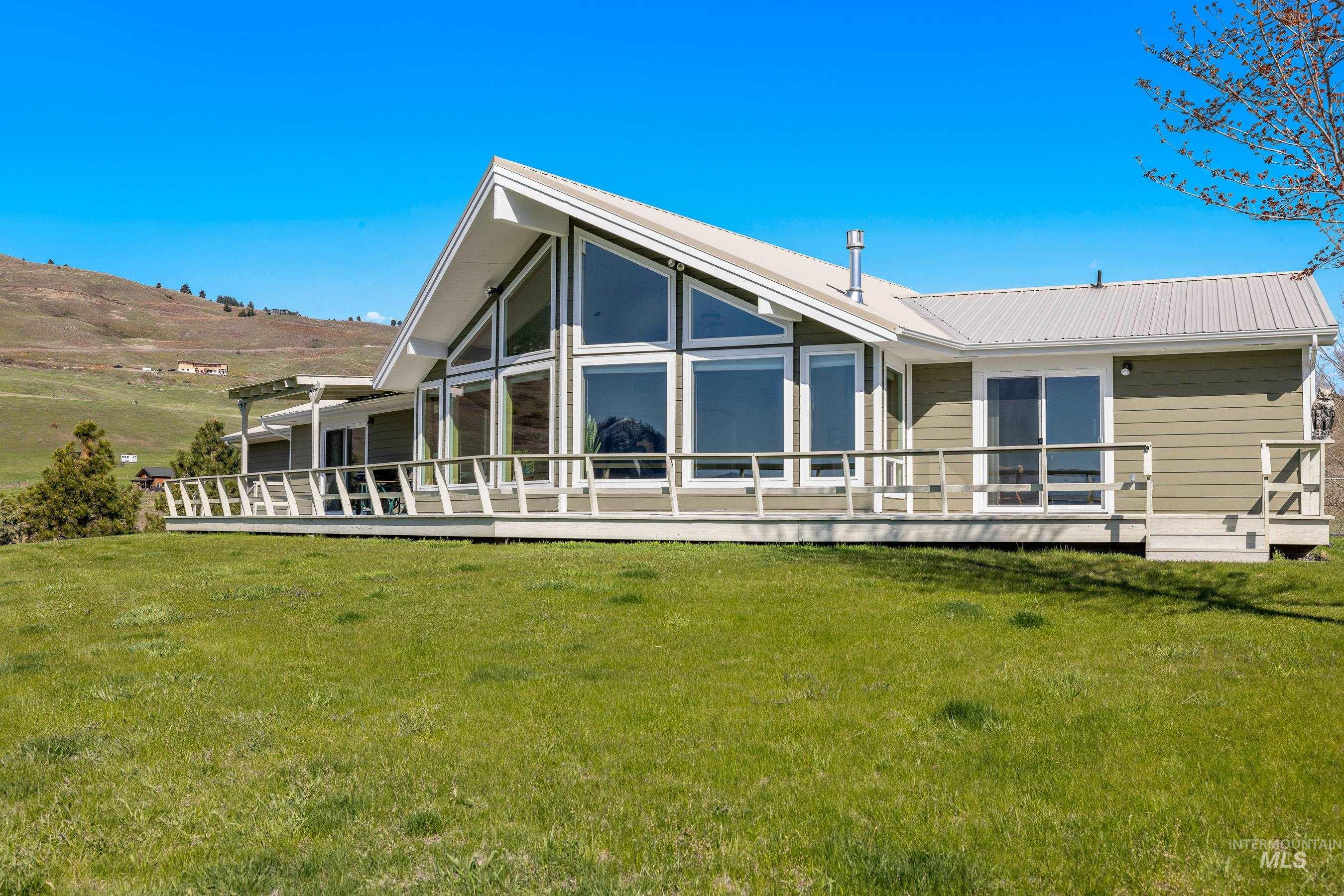 584 Whitewater Wilderness Drive Property Photo 11