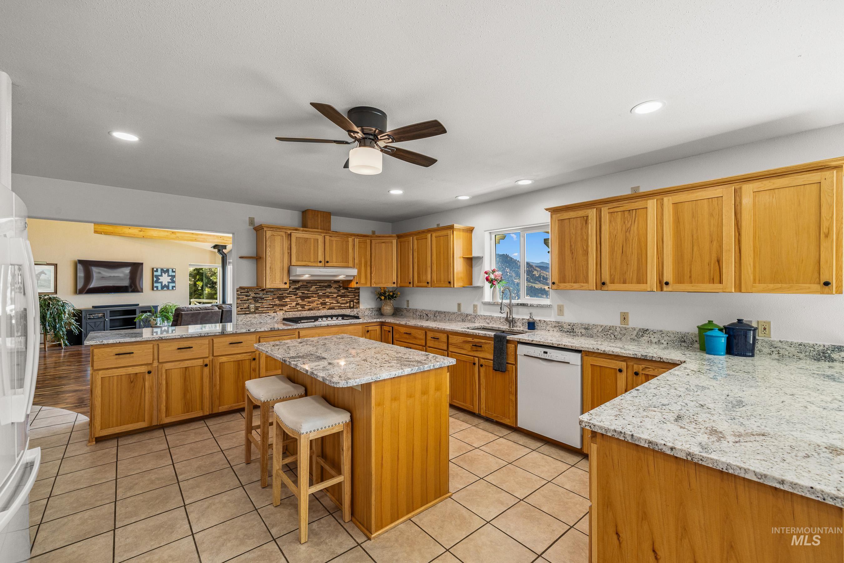 584 Whitewater Wilderness Drive Property Photo 24