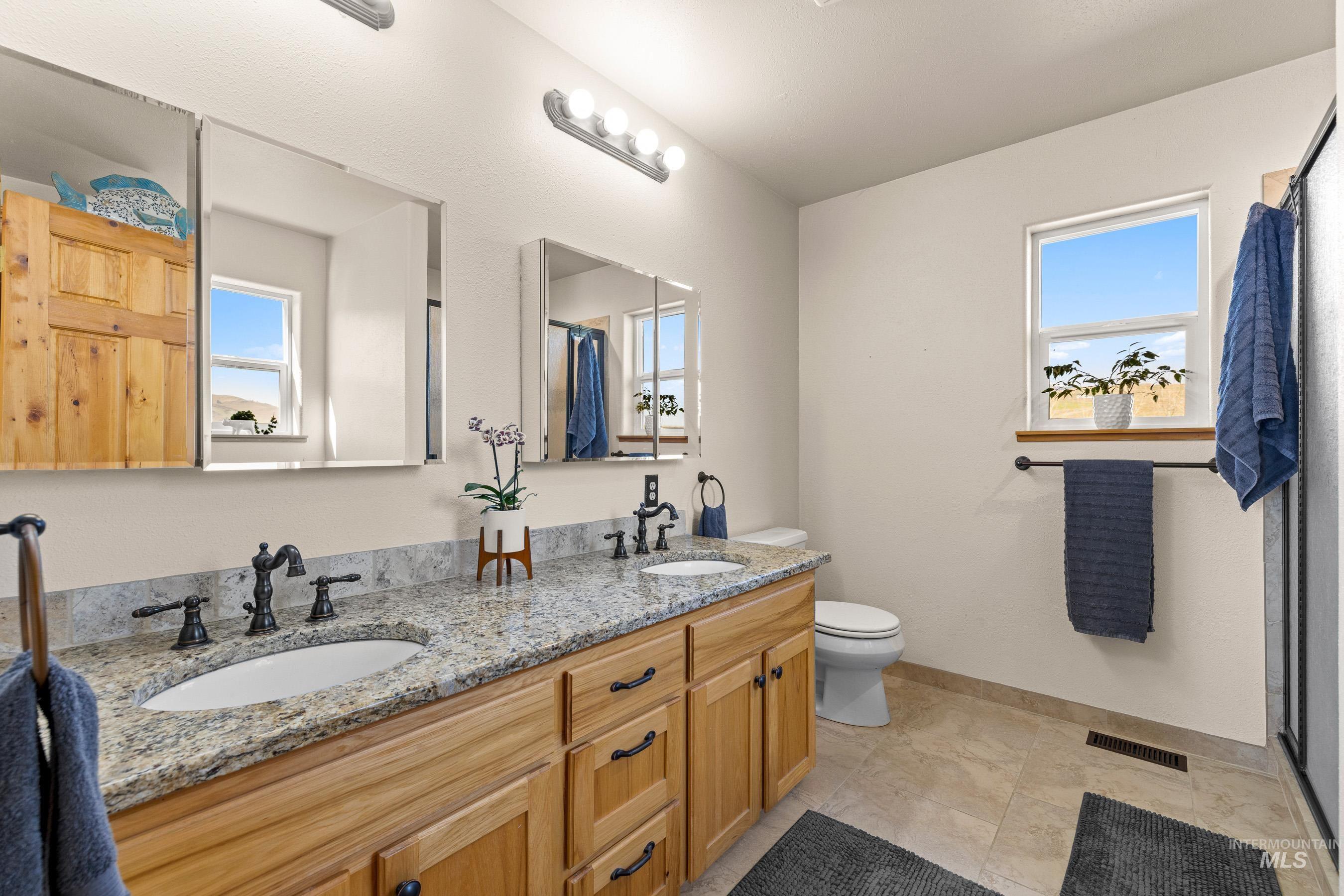 584 Whitewater Wilderness Drive Property Photo 29