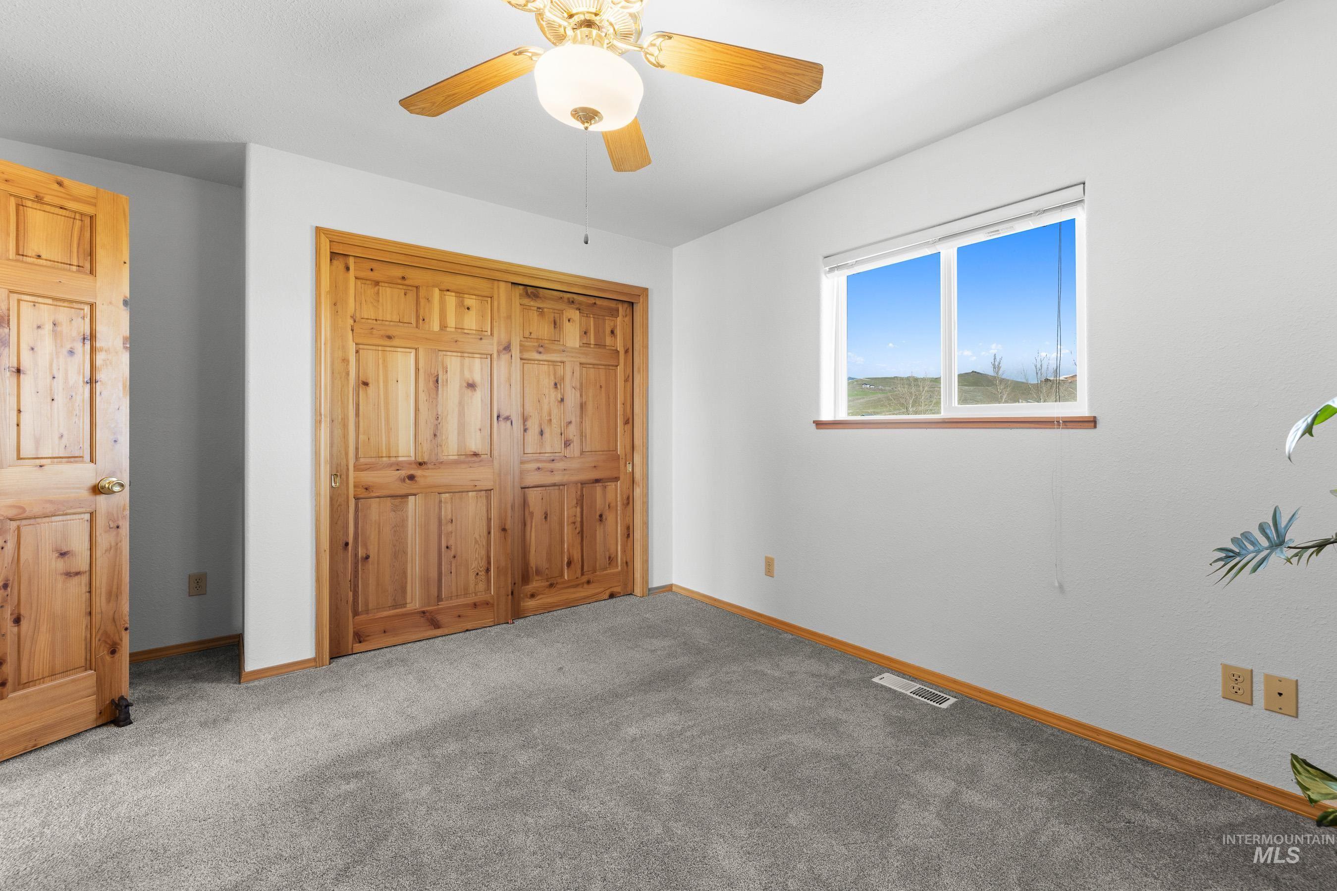 584 Whitewater Wilderness Drive Property Photo 33