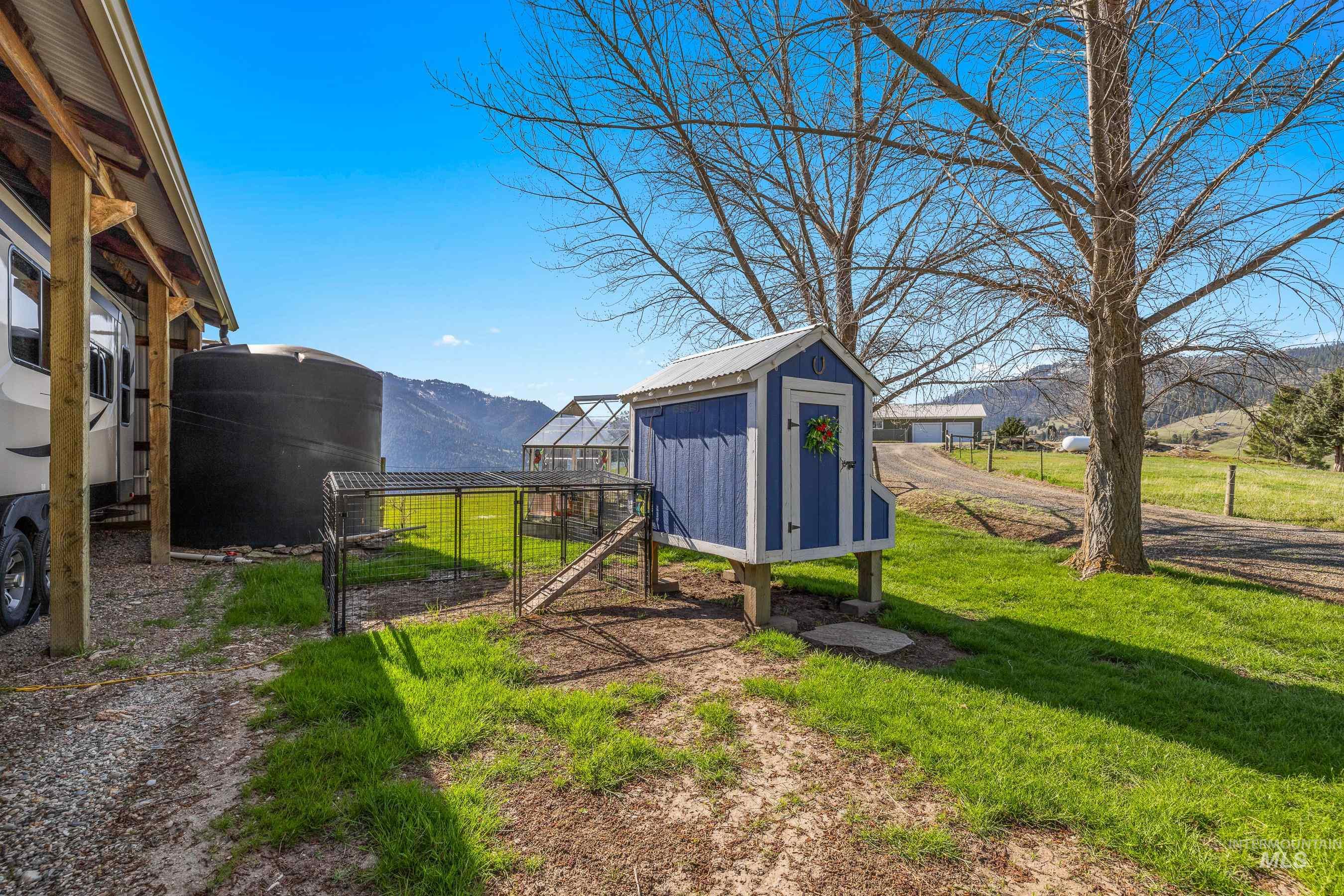 584 Whitewater Wilderness Drive Property Photo 40