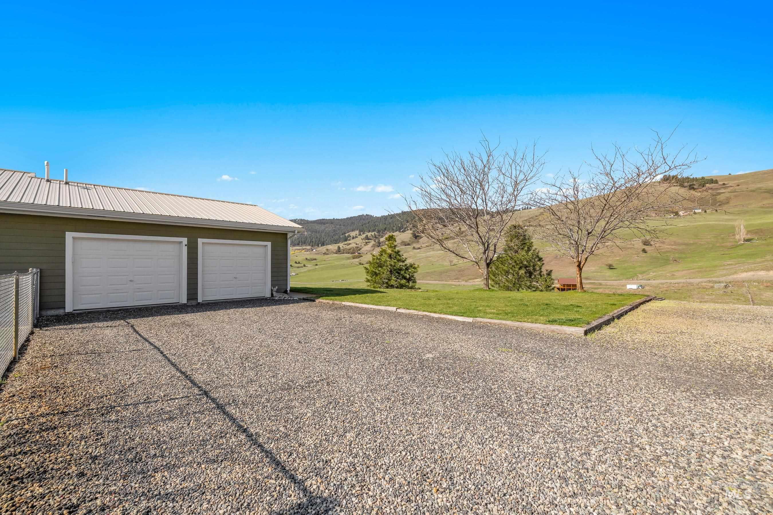 584 Whitewater Wilderness Drive Property Photo 46