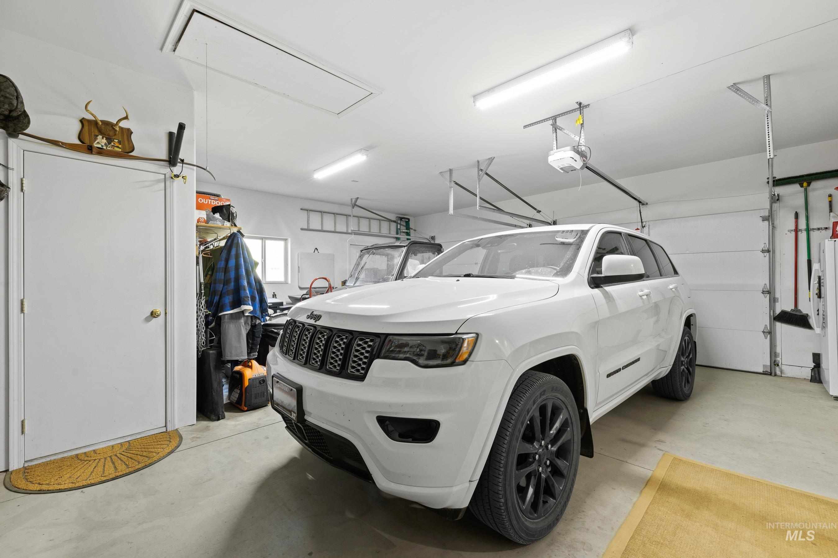 584 Whitewater Wilderness Drive Property Photo 47