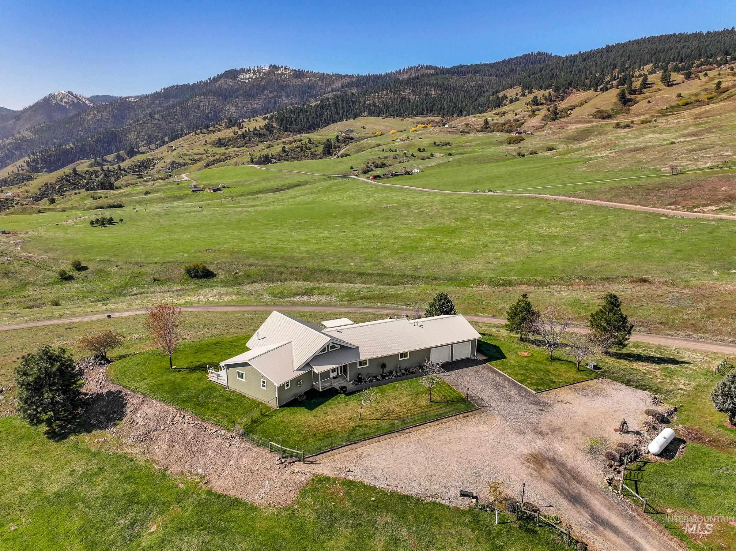 584 Whitewater Wilderness Drive Property Photo 49