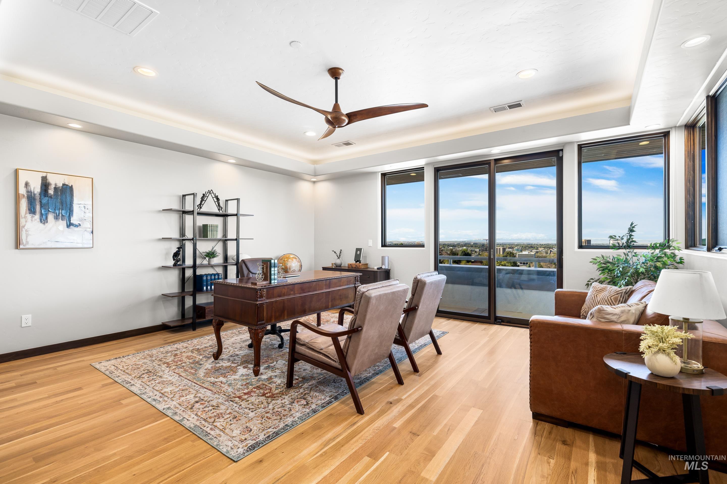 146 W Skylark Drive Property Photo 29