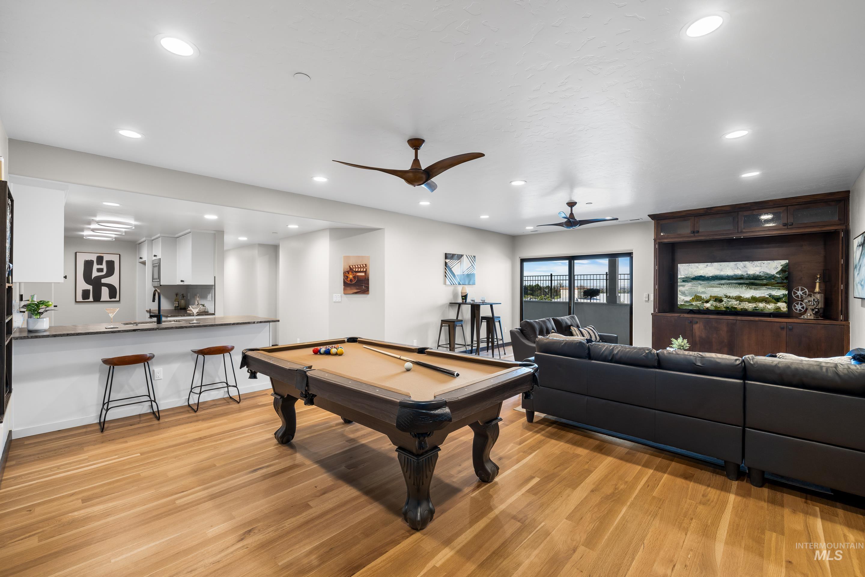 146 W Skylark Drive Property Photo 33