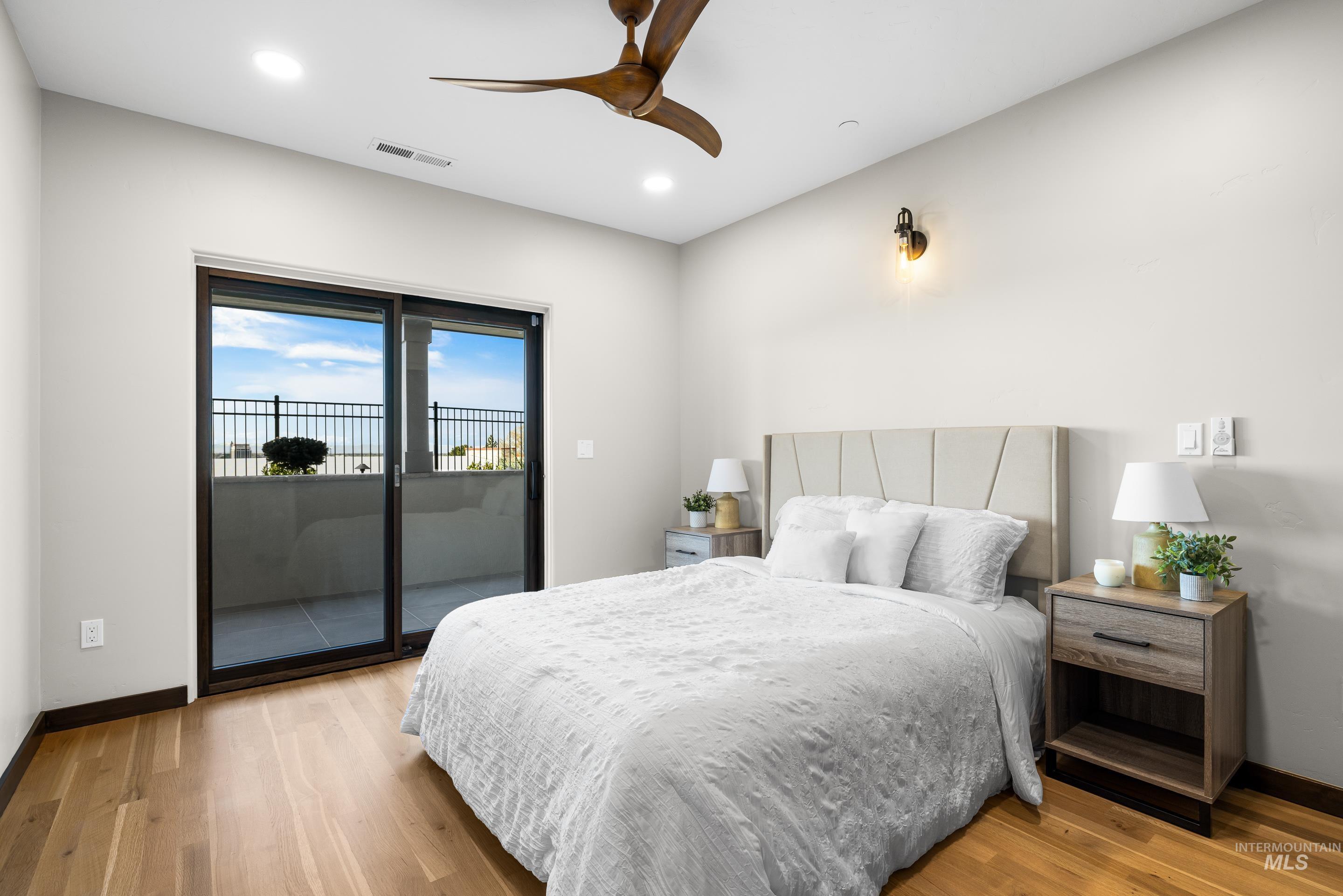 146 W Skylark Drive Property Photo 36