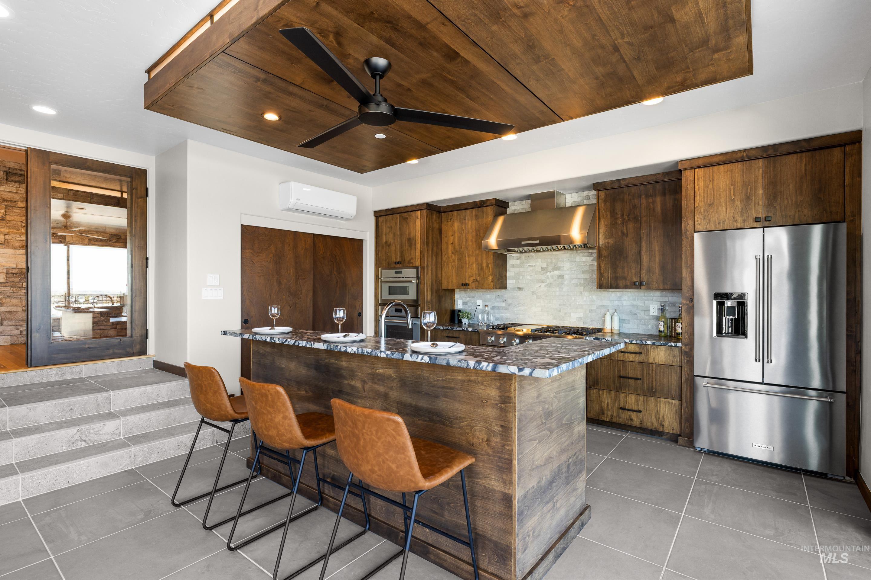 146 W Skylark Drive Property Photo 39