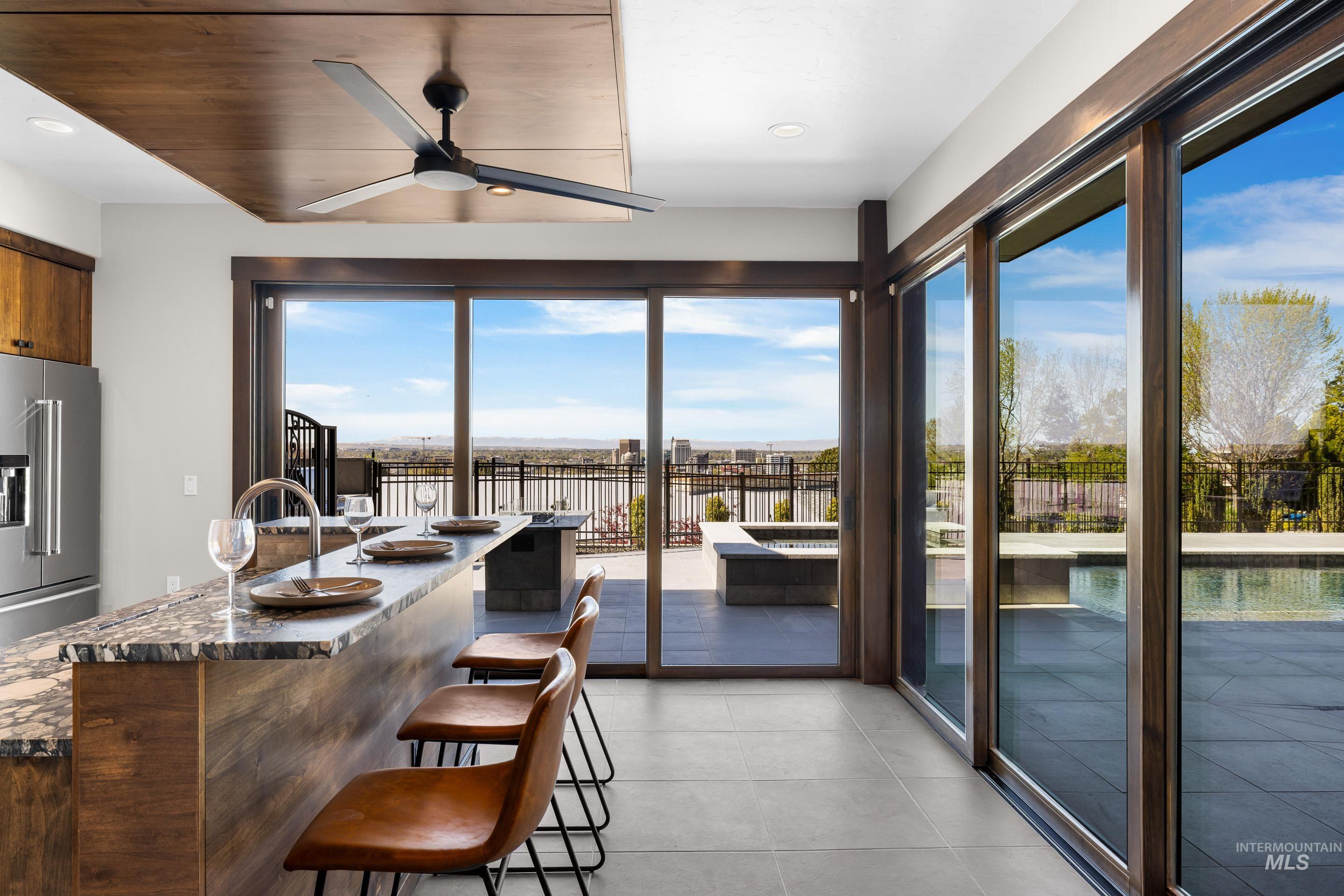 146 W Skylark Drive Property Photo 41