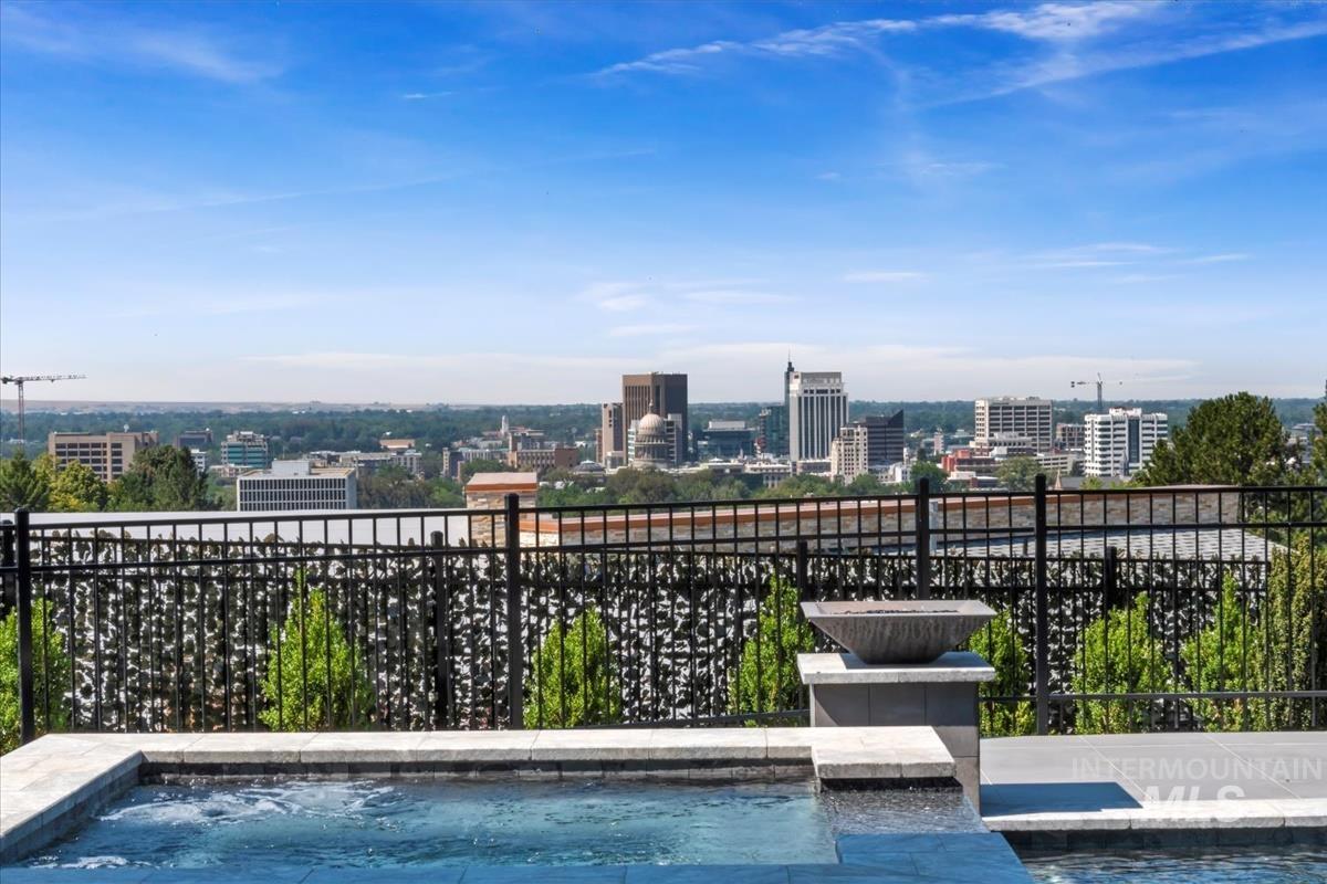 146 W Skylark Drive Property Photo 44