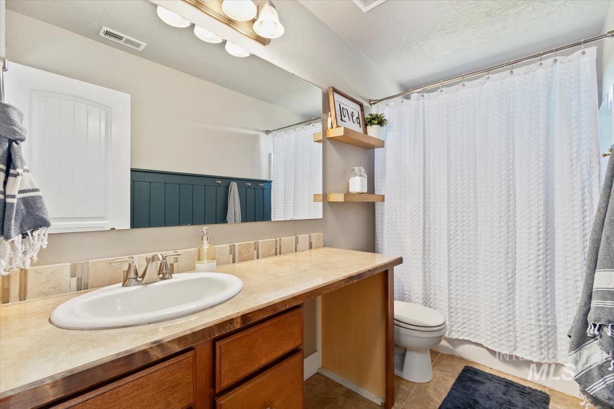 326 S Schober Loop Property Photo 32