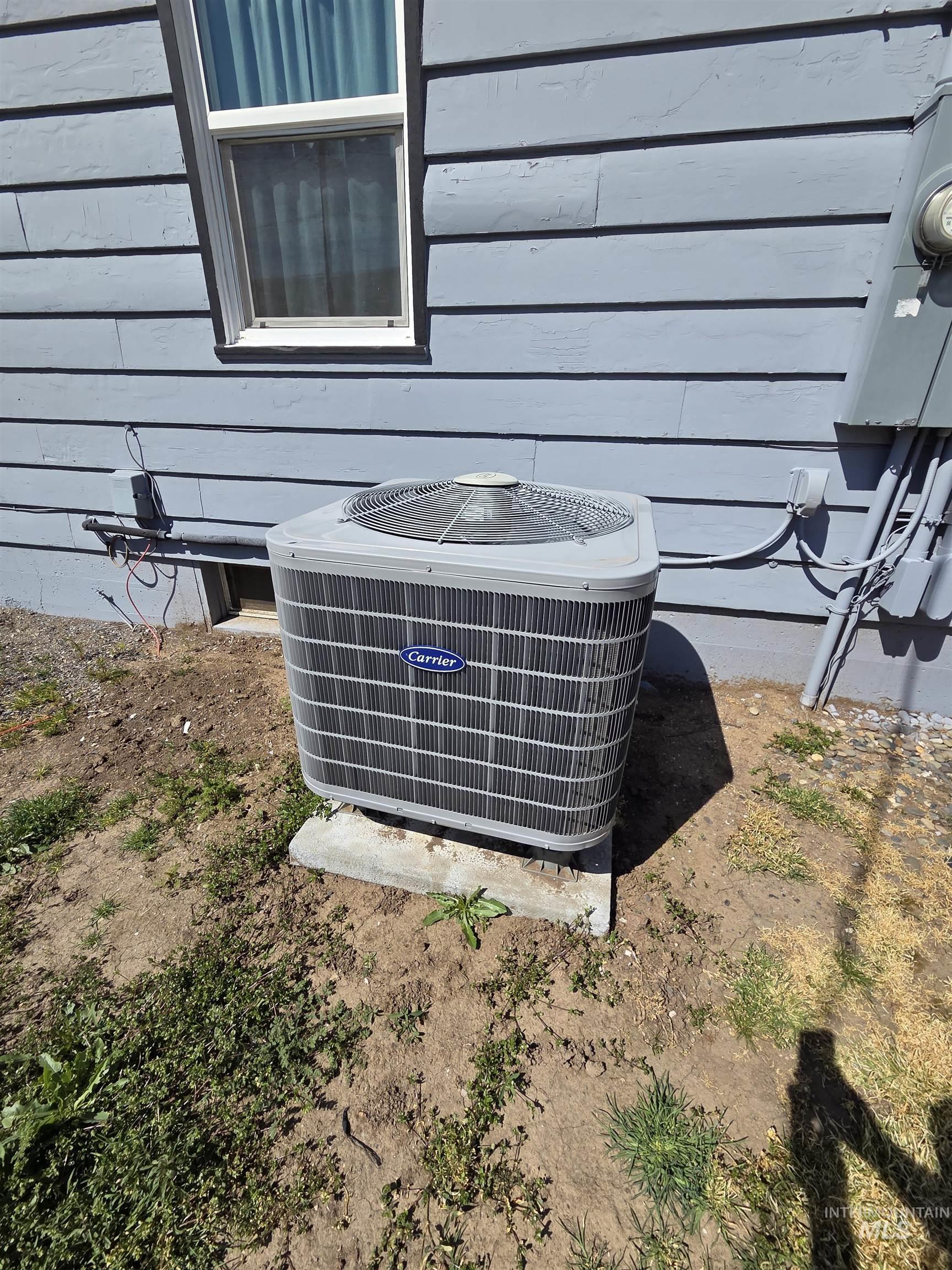 1270 Main Street Property Photo 6