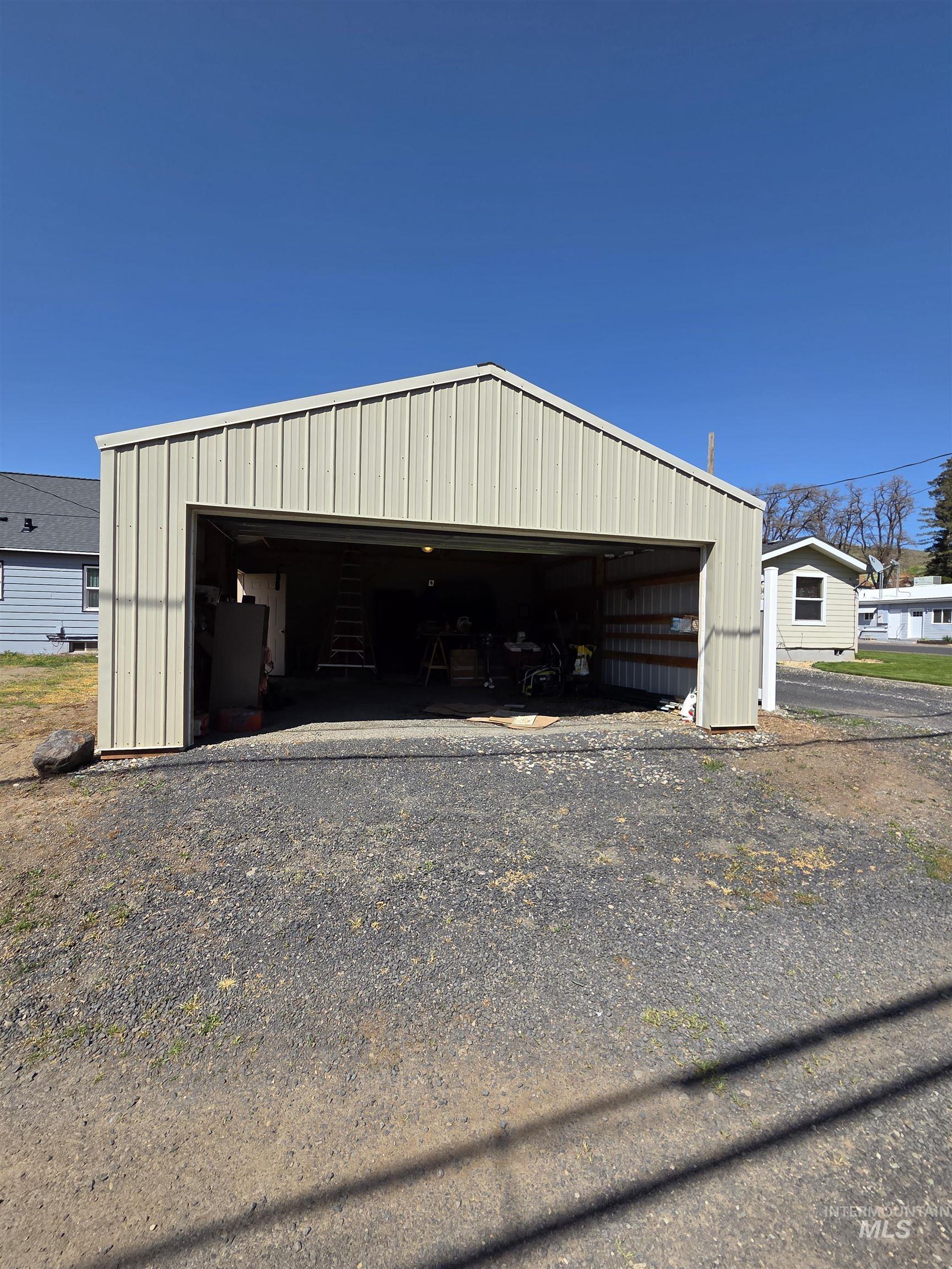 1270 Main Street Property Photo 7