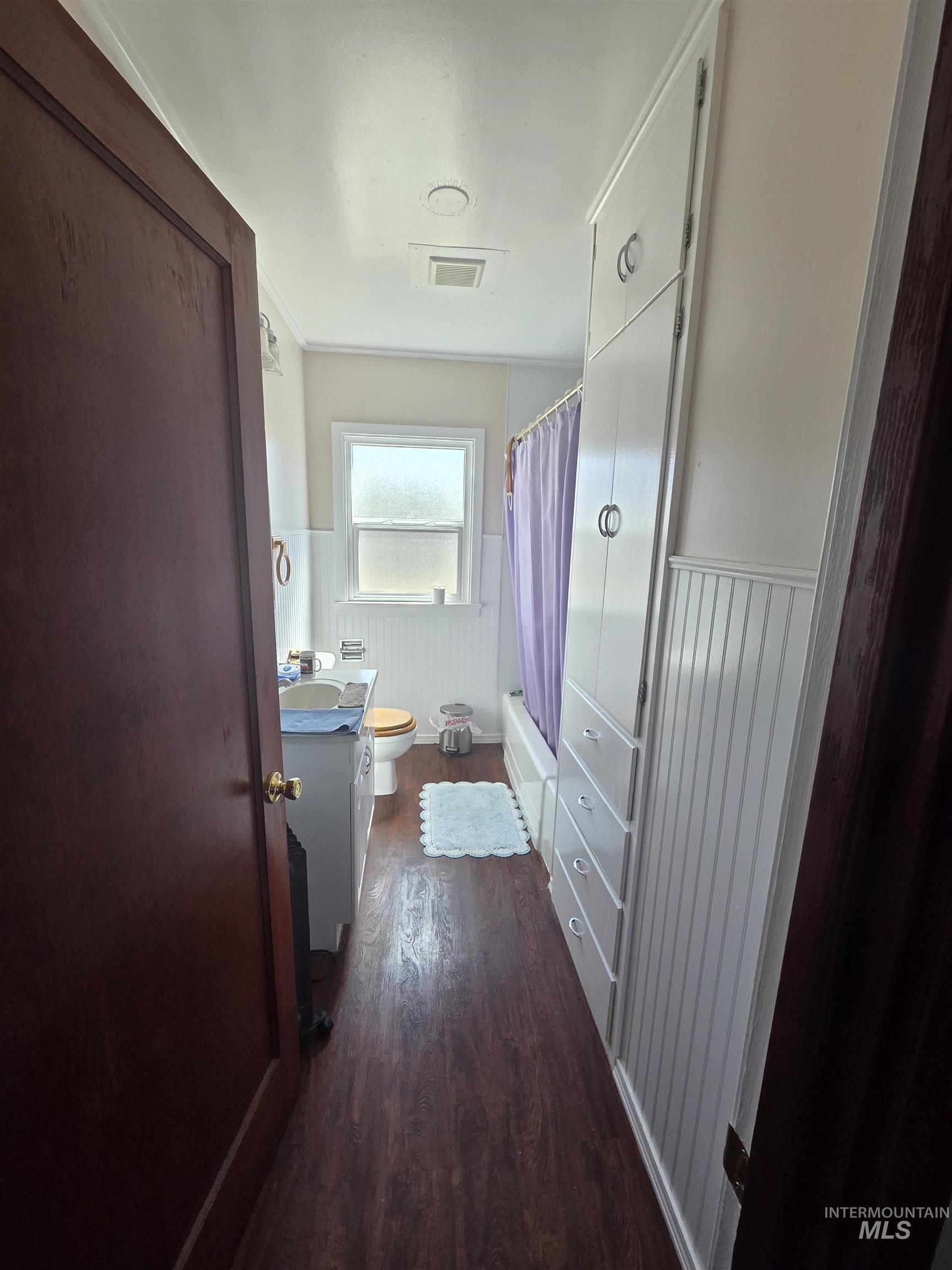 1270 Main Street Property Photo 14