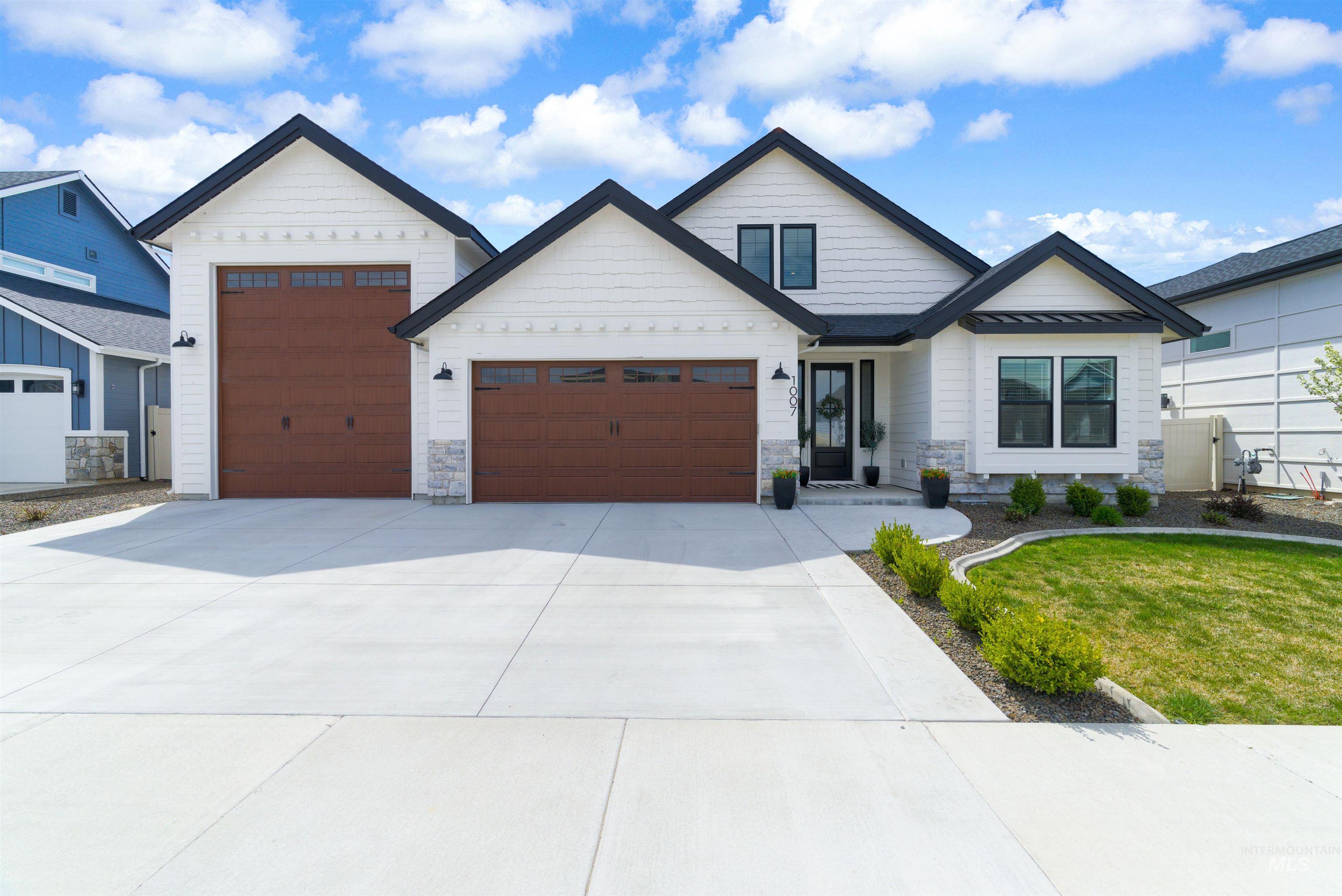 1007 E Osorno Drive Property Photo