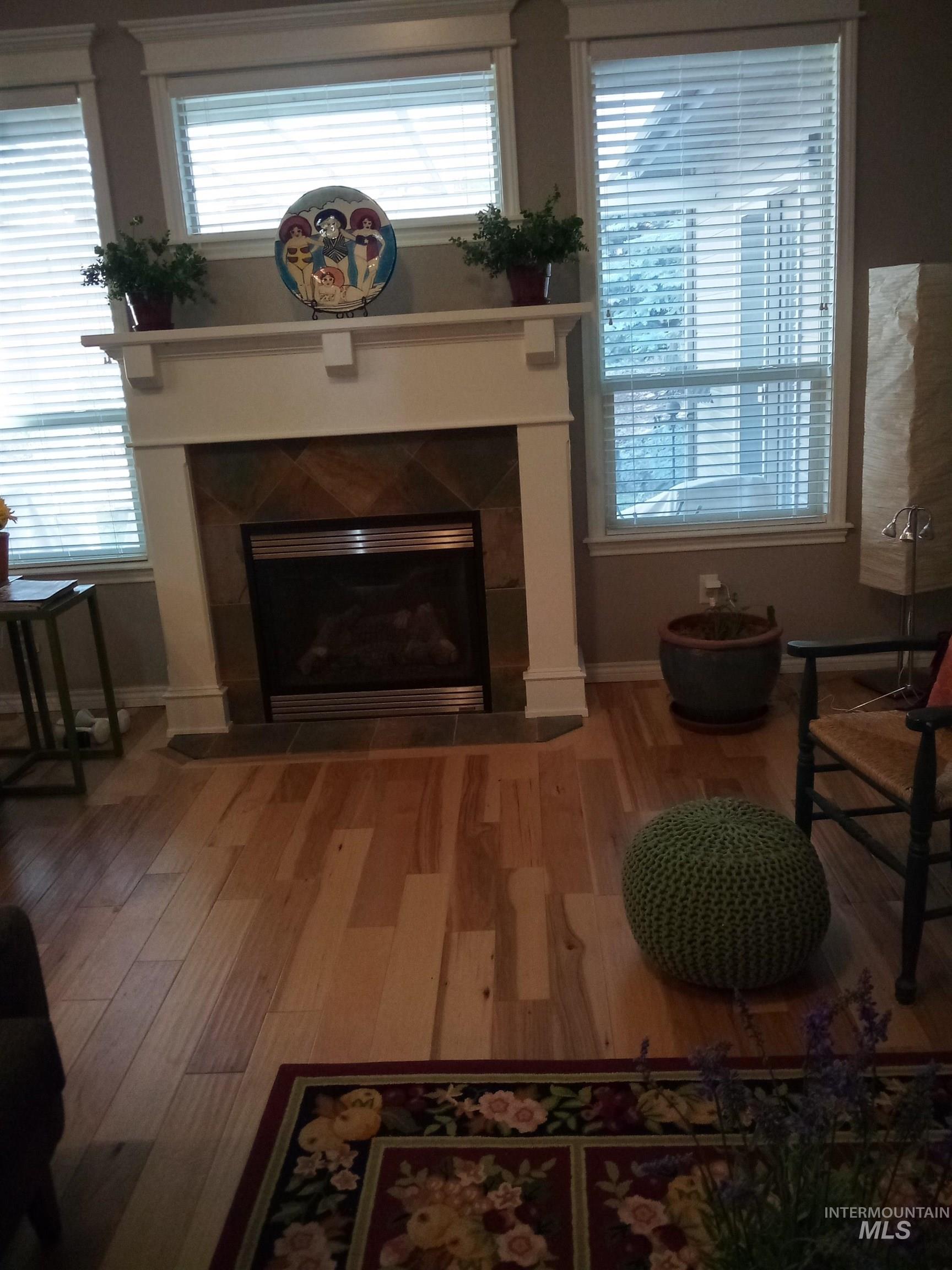 915 E Thunderbird Ct. Property Photo 15