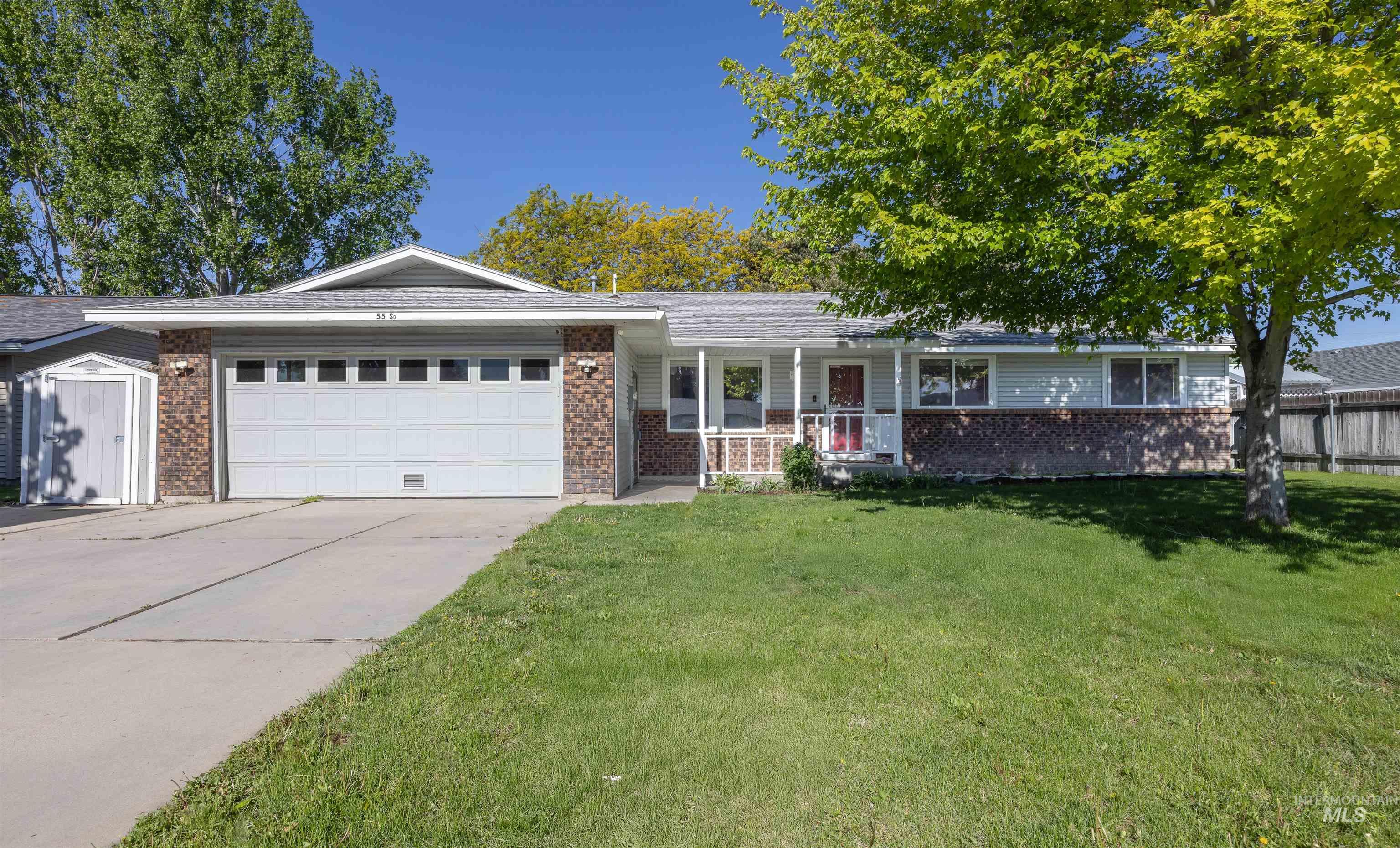 55 S Inverness Dr Property Photo 1