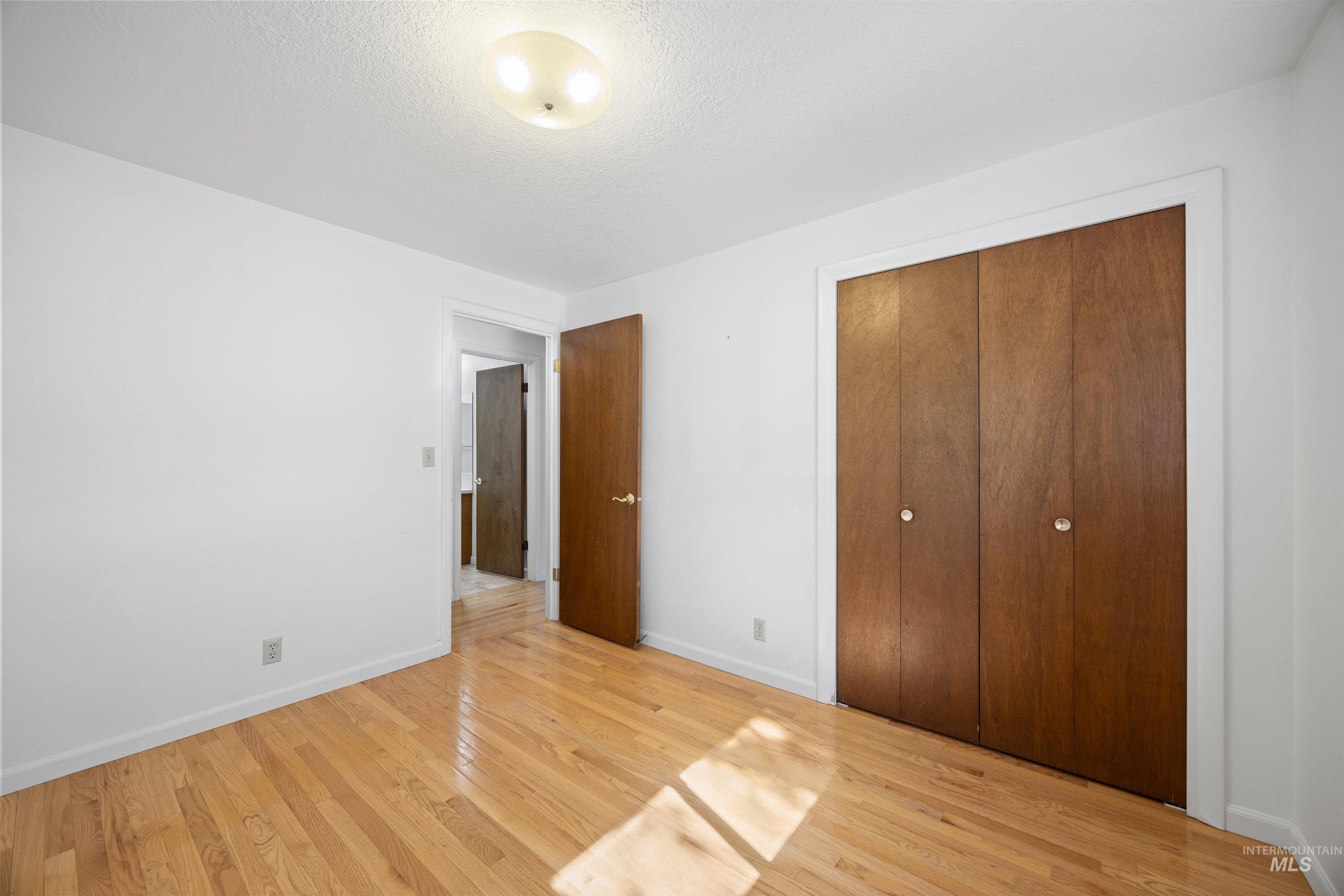 55 S Inverness Dr Property Photo 17