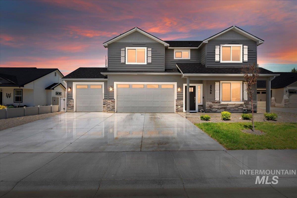 2596 Duchess Trail Property Photo