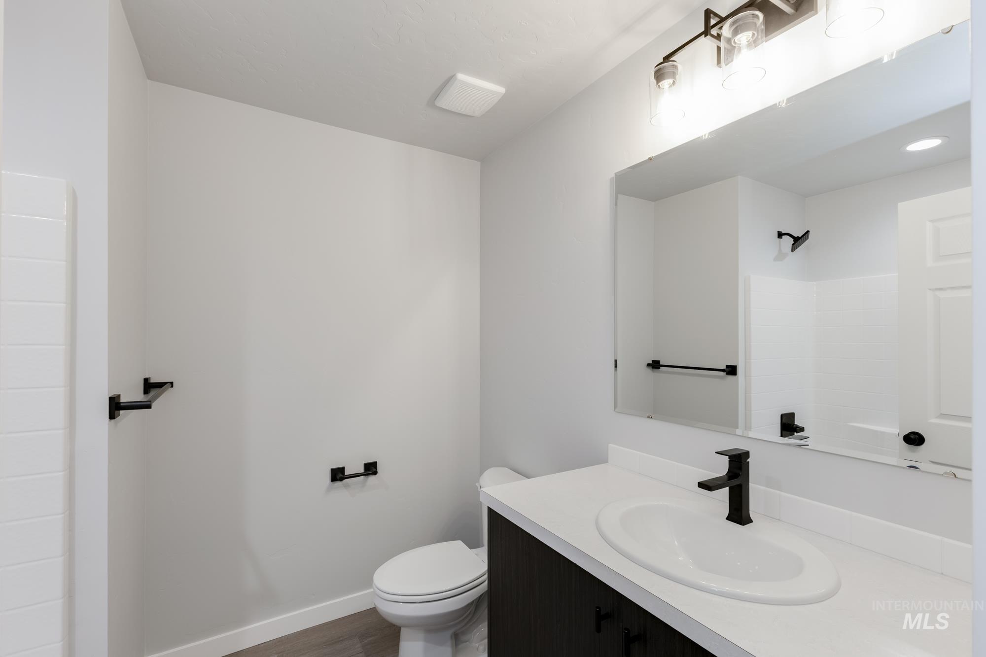 1402 Silver Valley Ct Property Photo 16