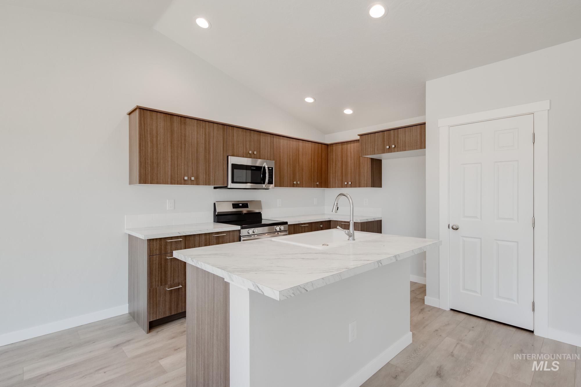 11093 Canvas St Property Photo 5