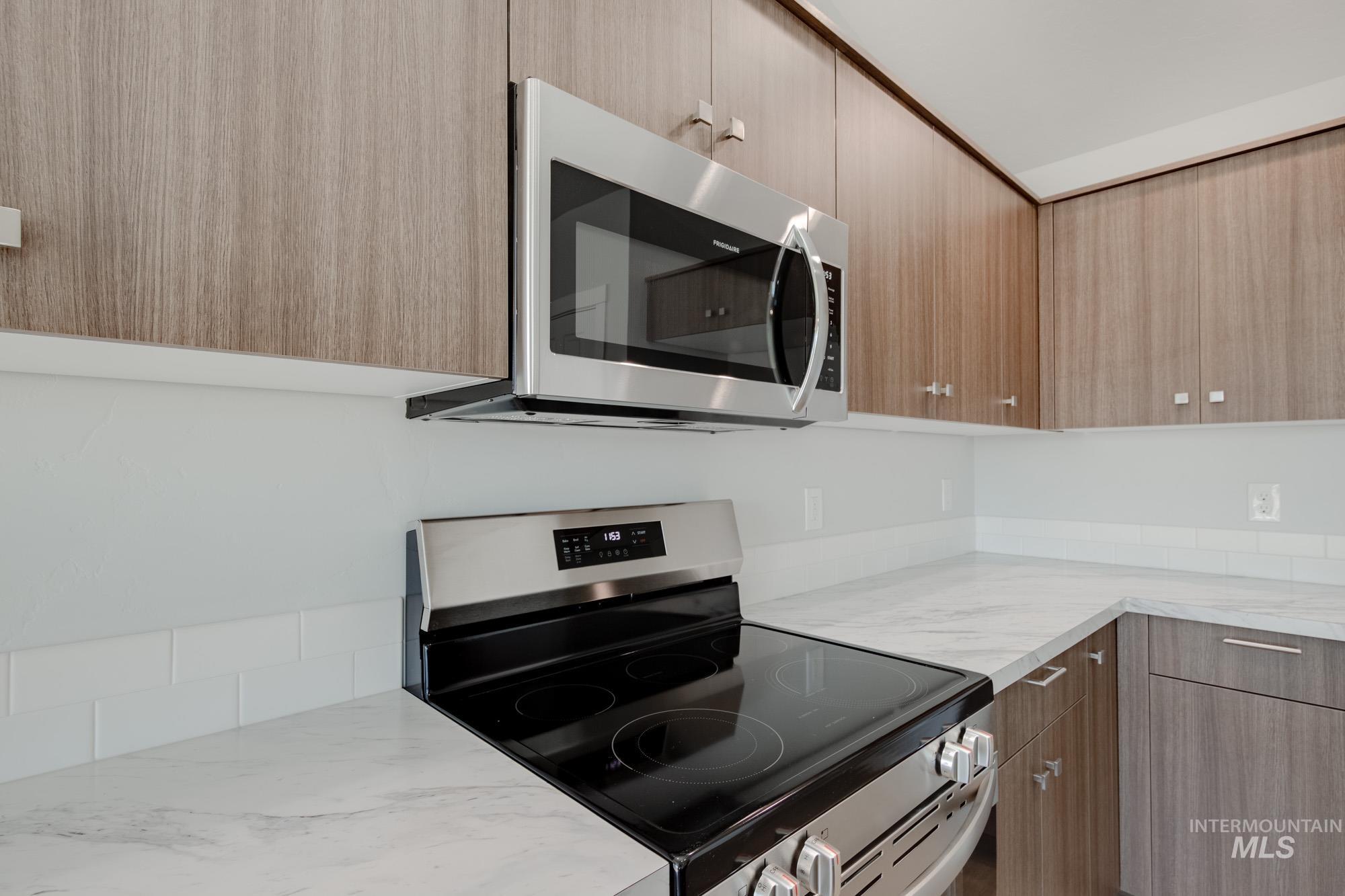 11093 Canvas St Property Photo 6