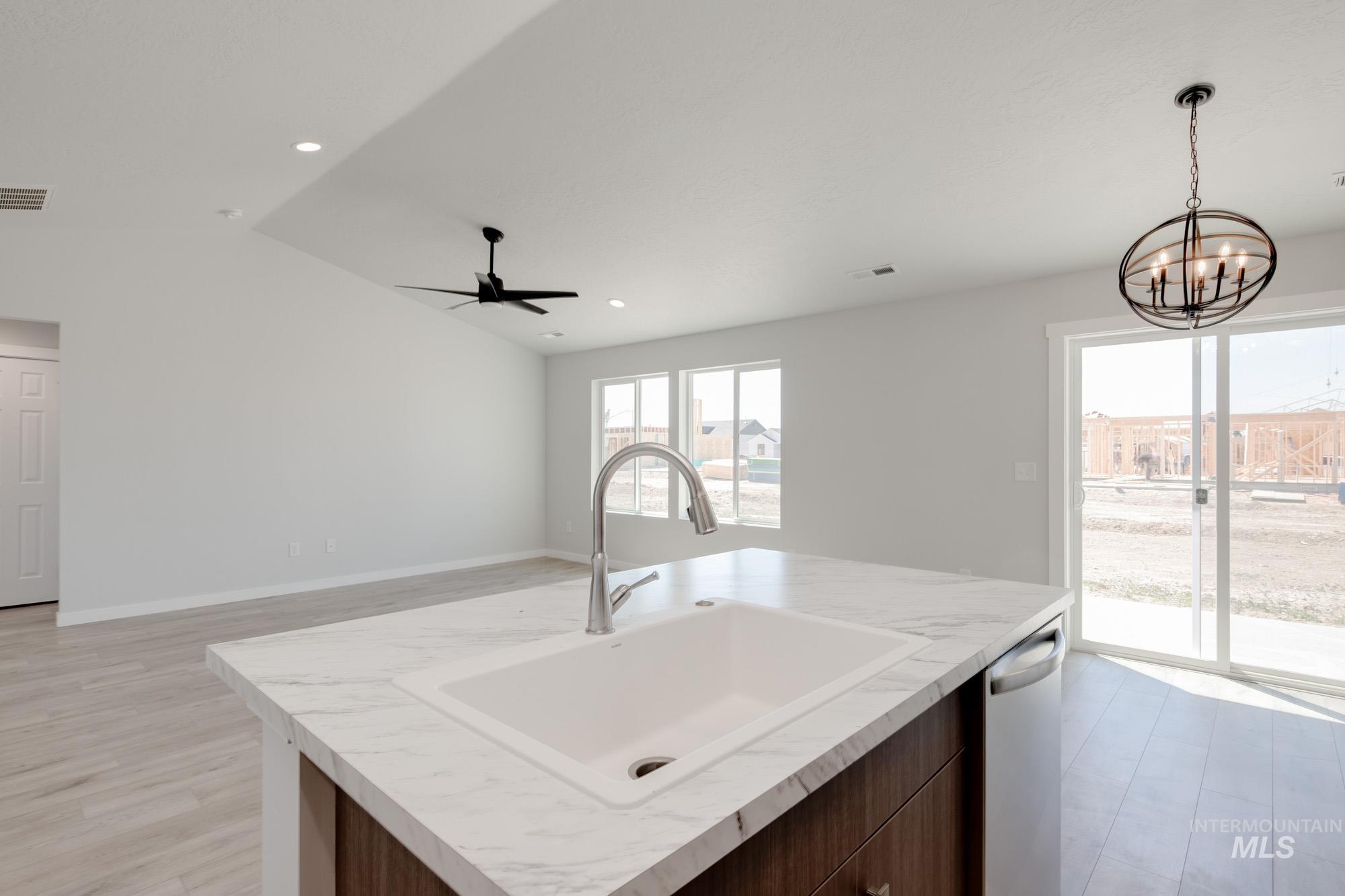 11093 Canvas St Property Photo 7