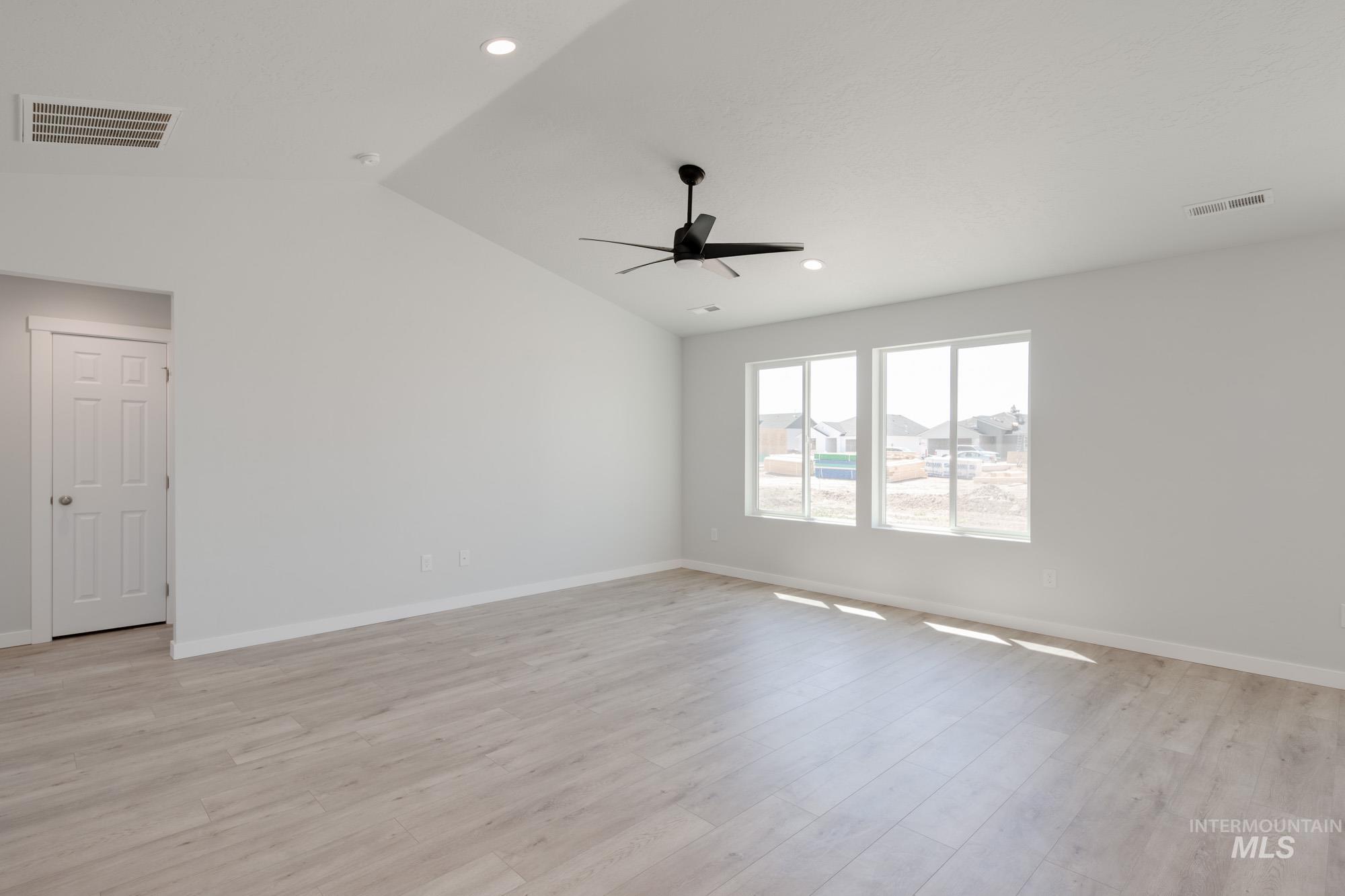 11093 Canvas St Property Photo 11