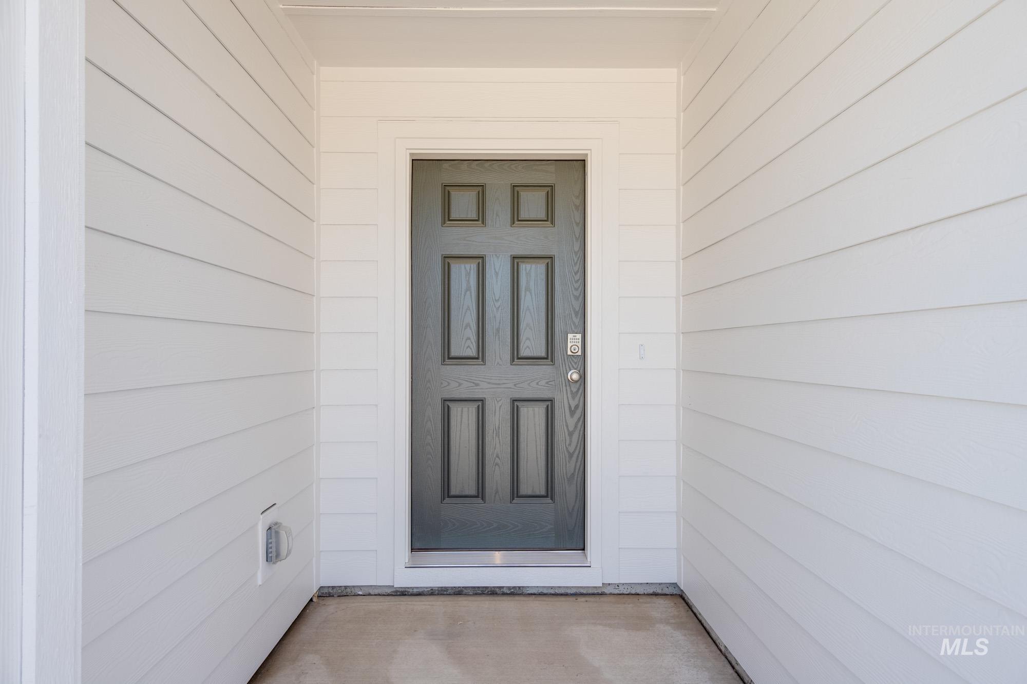 7331 E Marble Springs Dr Property Photo 2