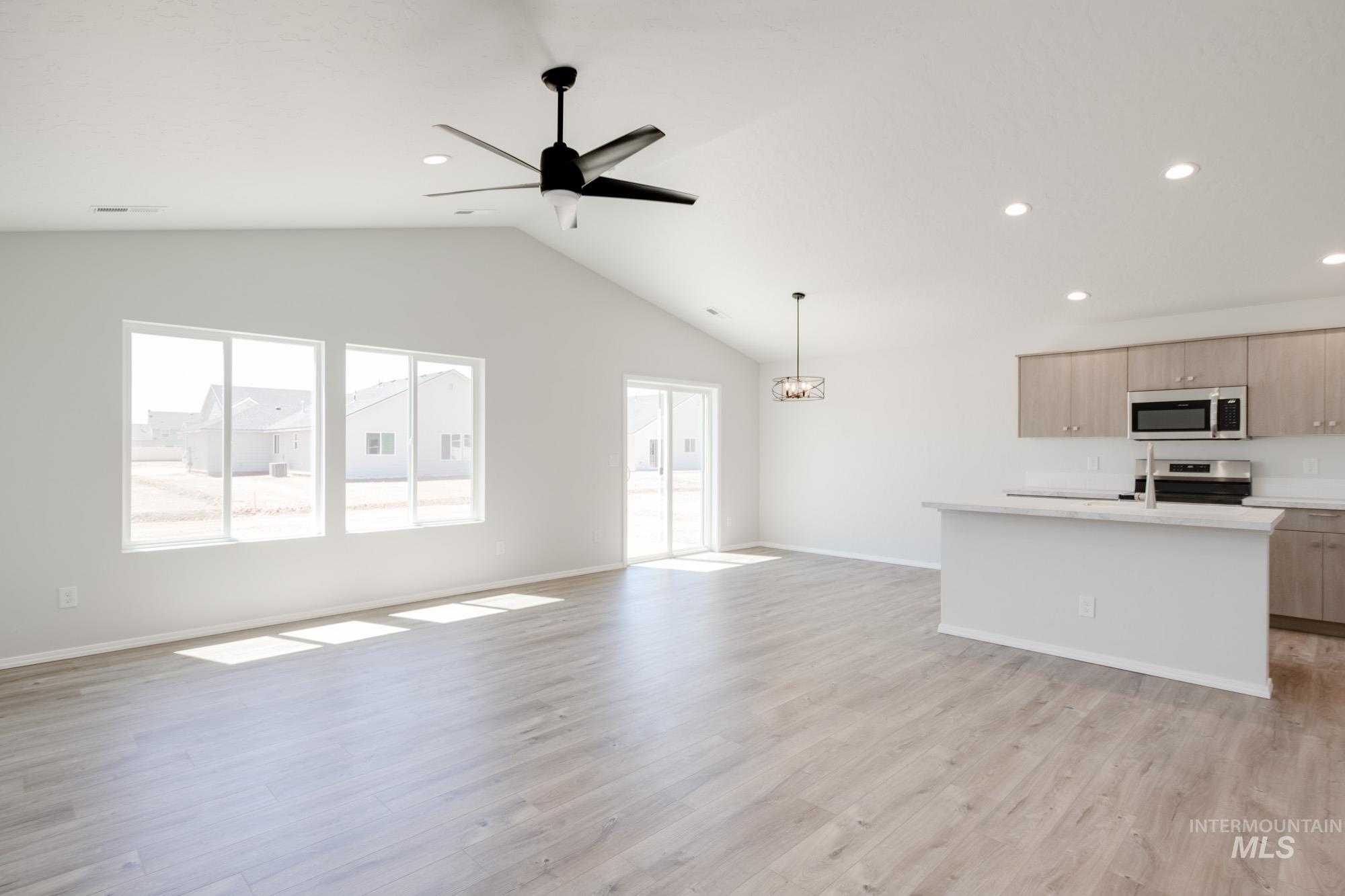 7331 E Marble Springs Dr Property Photo 8