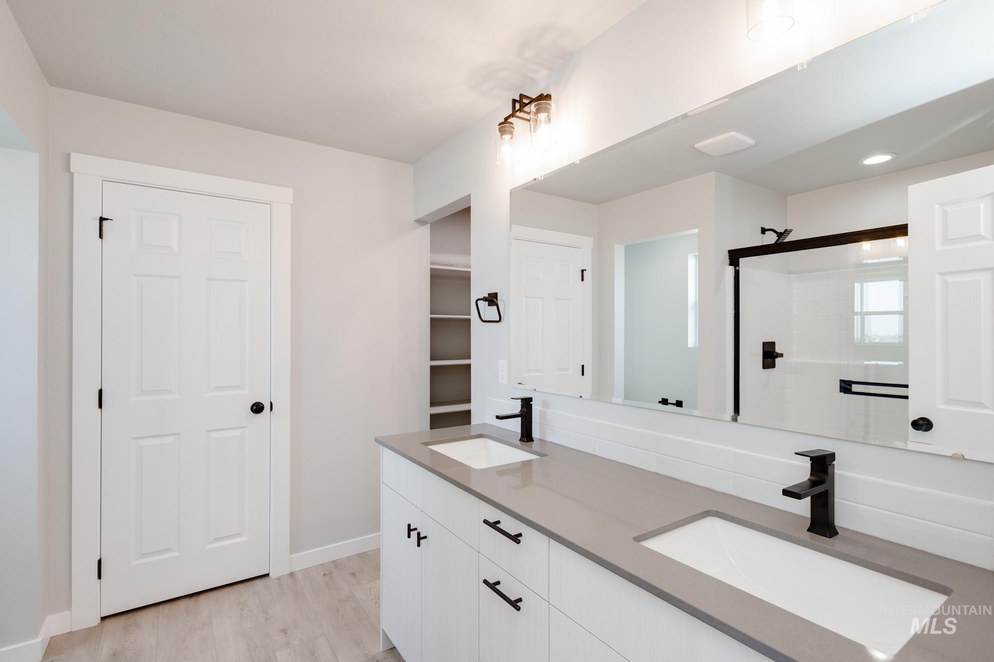 1500 N Coltsfoot Ave Property Photo 15