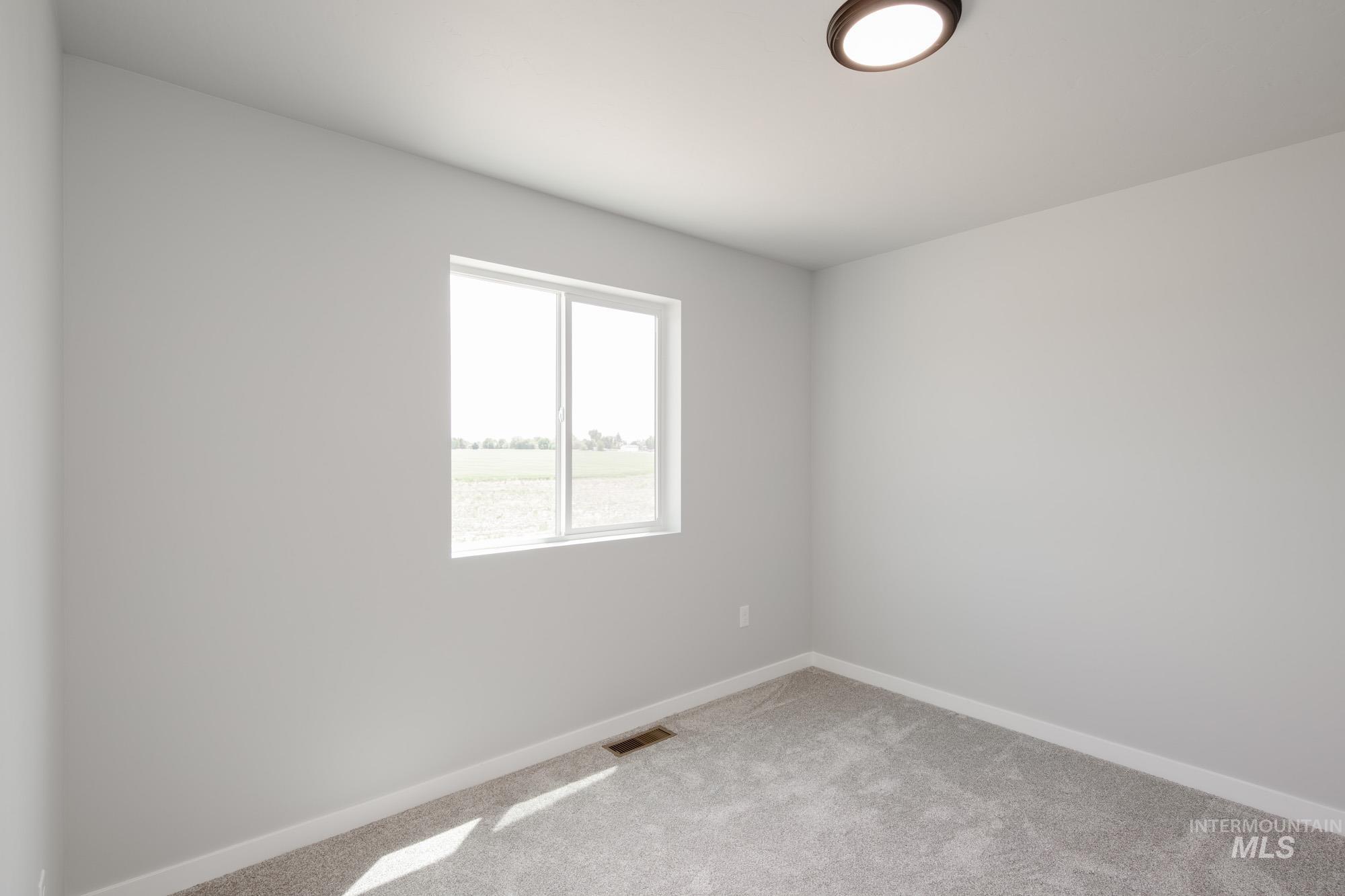 1500 N Coltsfoot Ave Property Photo 21