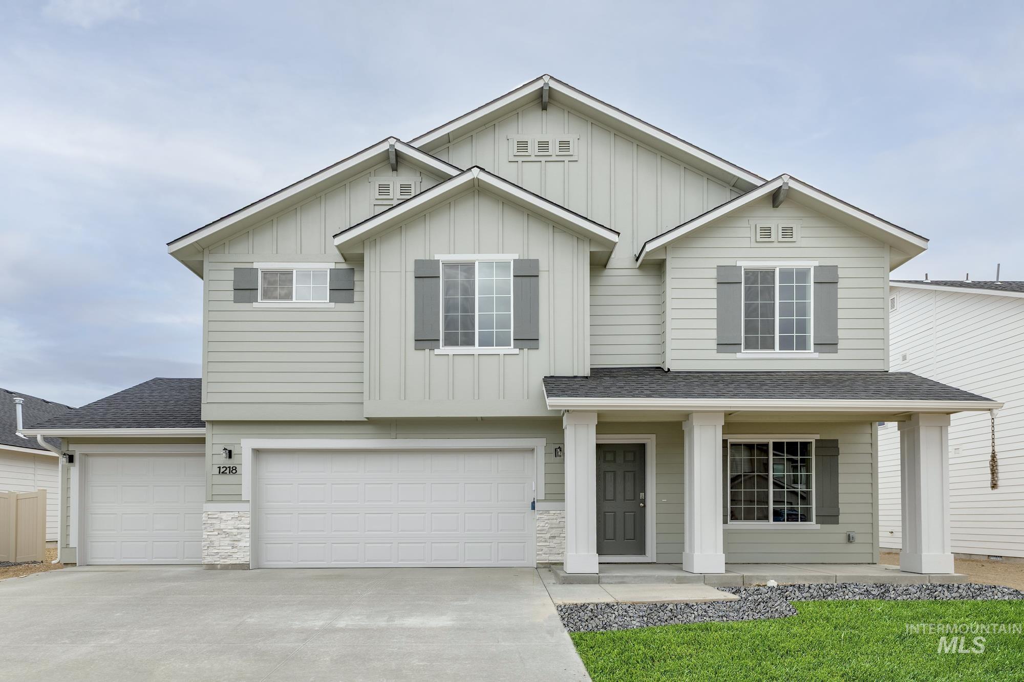 1218 W Bass River Dr Property Photo 1
