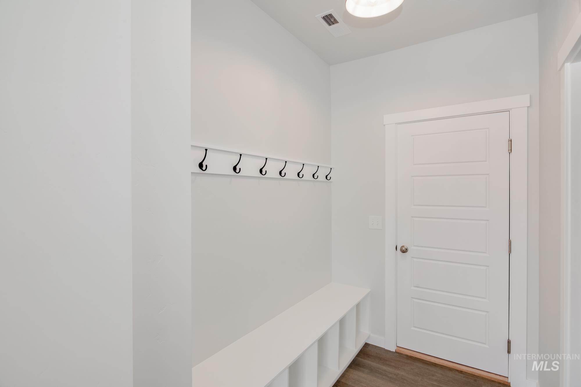 13694 Oliver Street Property Photo 14