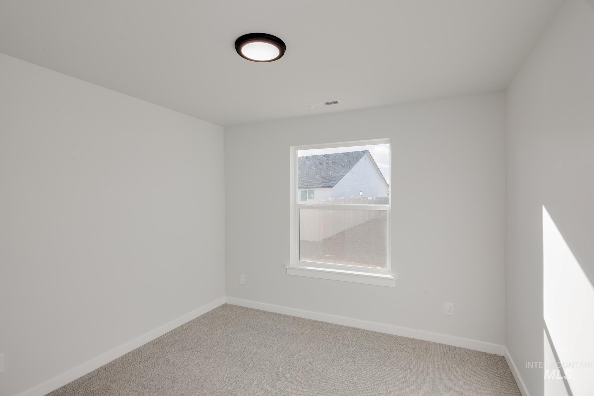13694 Oliver Street Property Photo 15