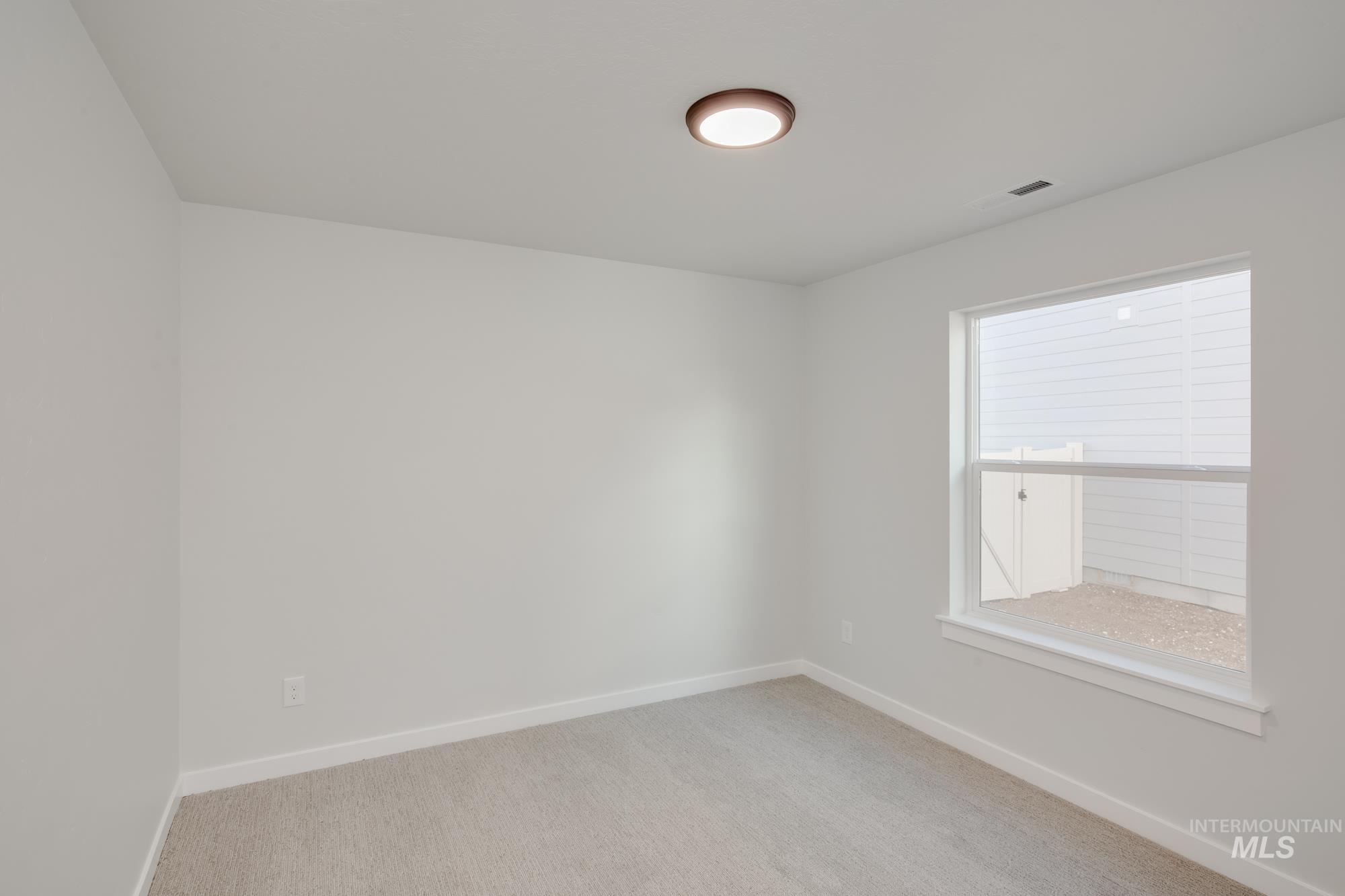 13694 Oliver Street Property Photo 17