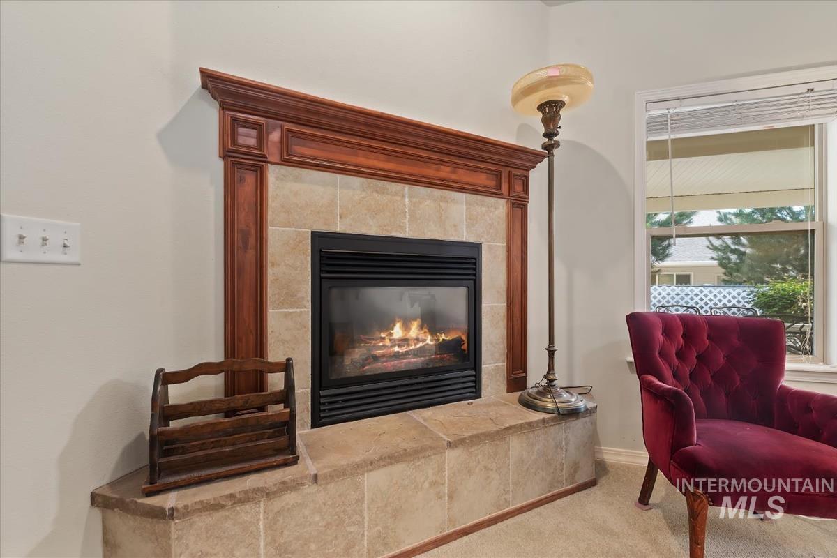 2308 E Chimere Dr Property Photo 6