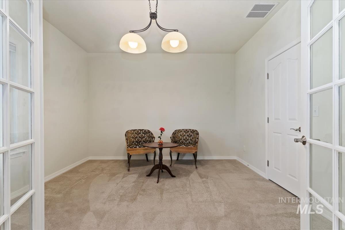 2308 E Chimere Dr Property Photo 16