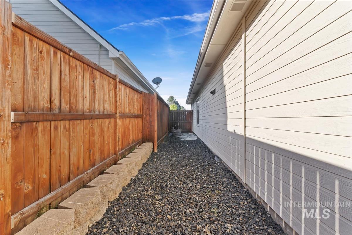 2308 E Chimere Dr Property Photo 35