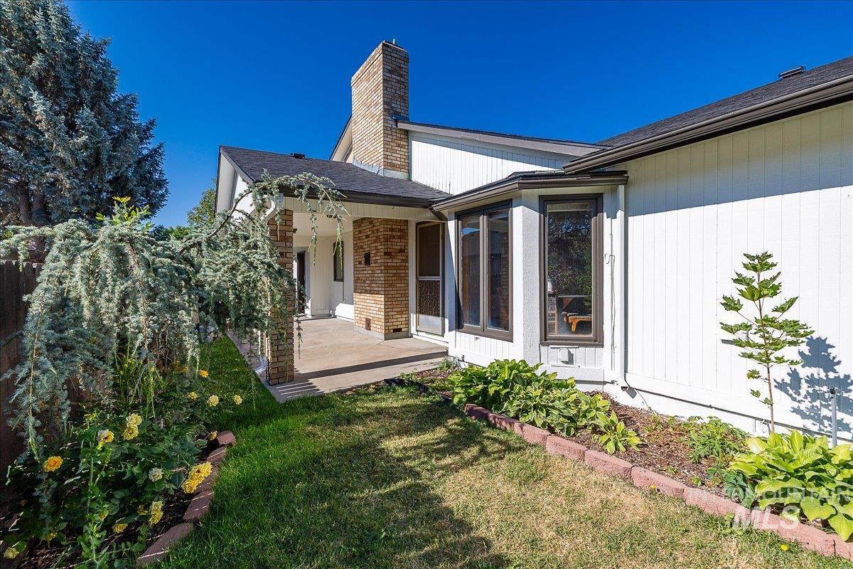 107 S Oakhurst Way Property Photo 39