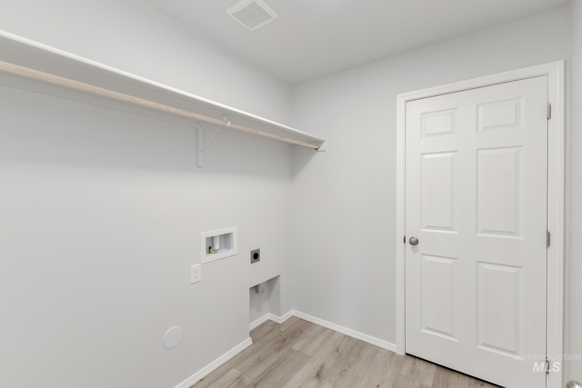 16315 Grade Ave Property Photo 16