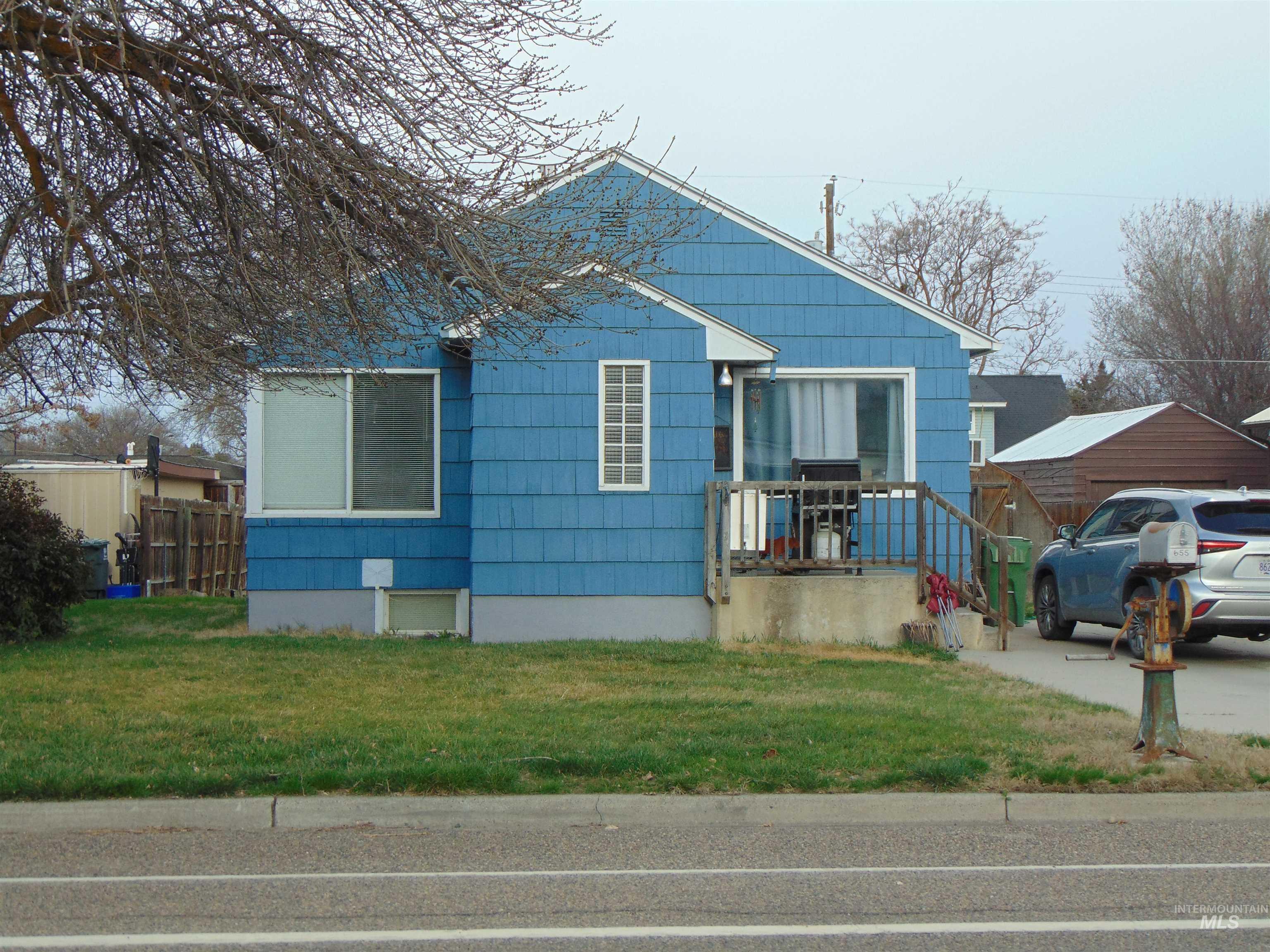 655 Sw 4th Street Property Photo
