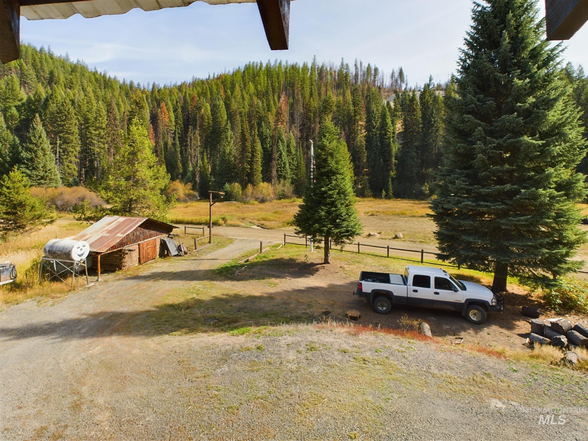 1886 & 1888 Crooked River Rd Property Photo 40