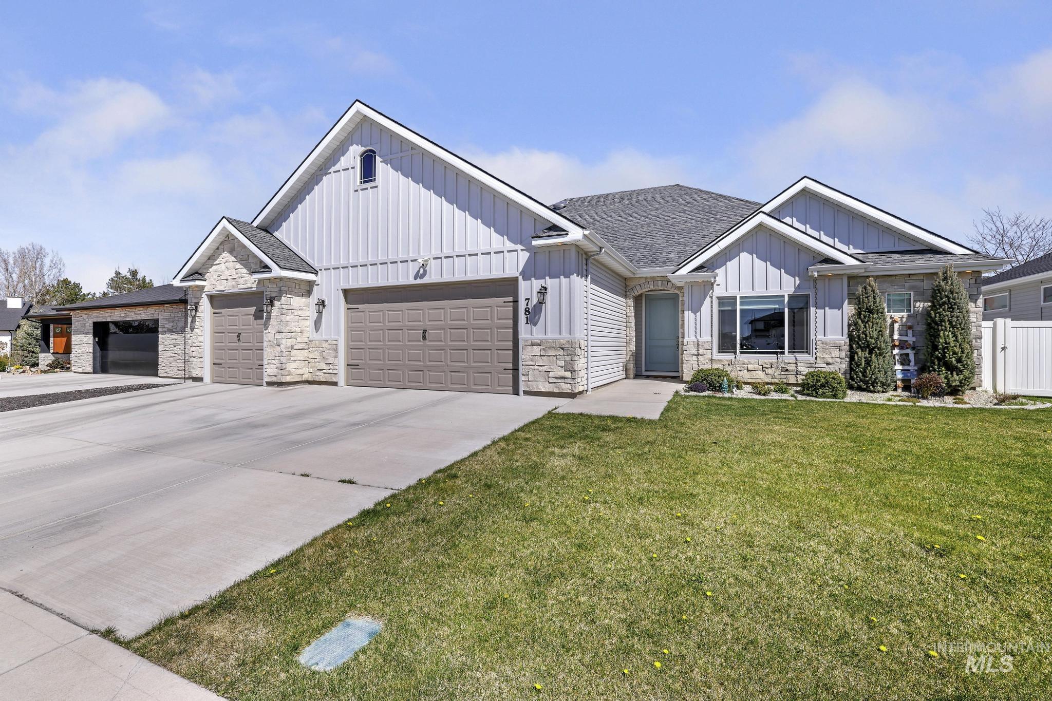 781 Midnight Sun Loop Property Photo 6