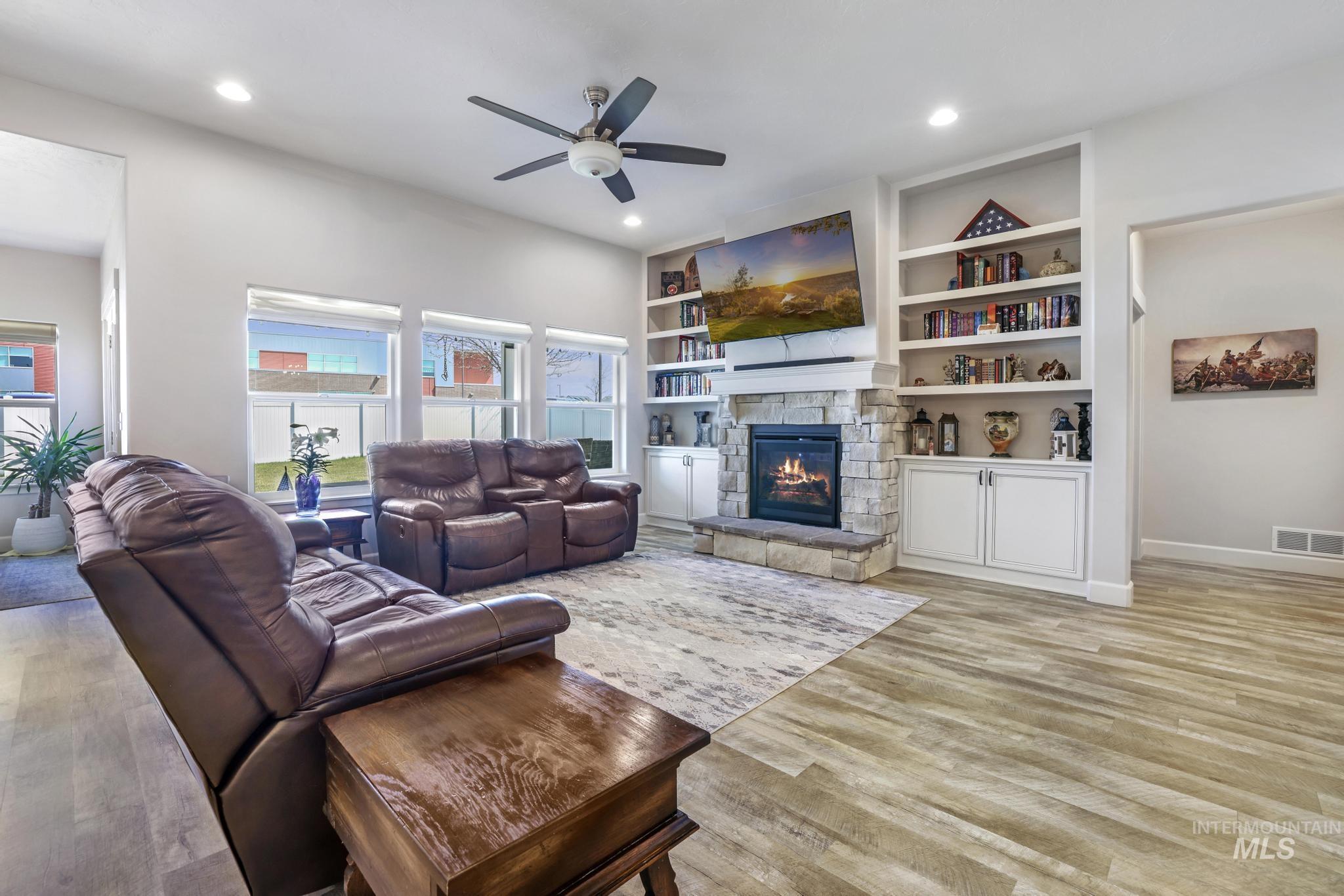 781 Midnight Sun Loop Property Photo 9