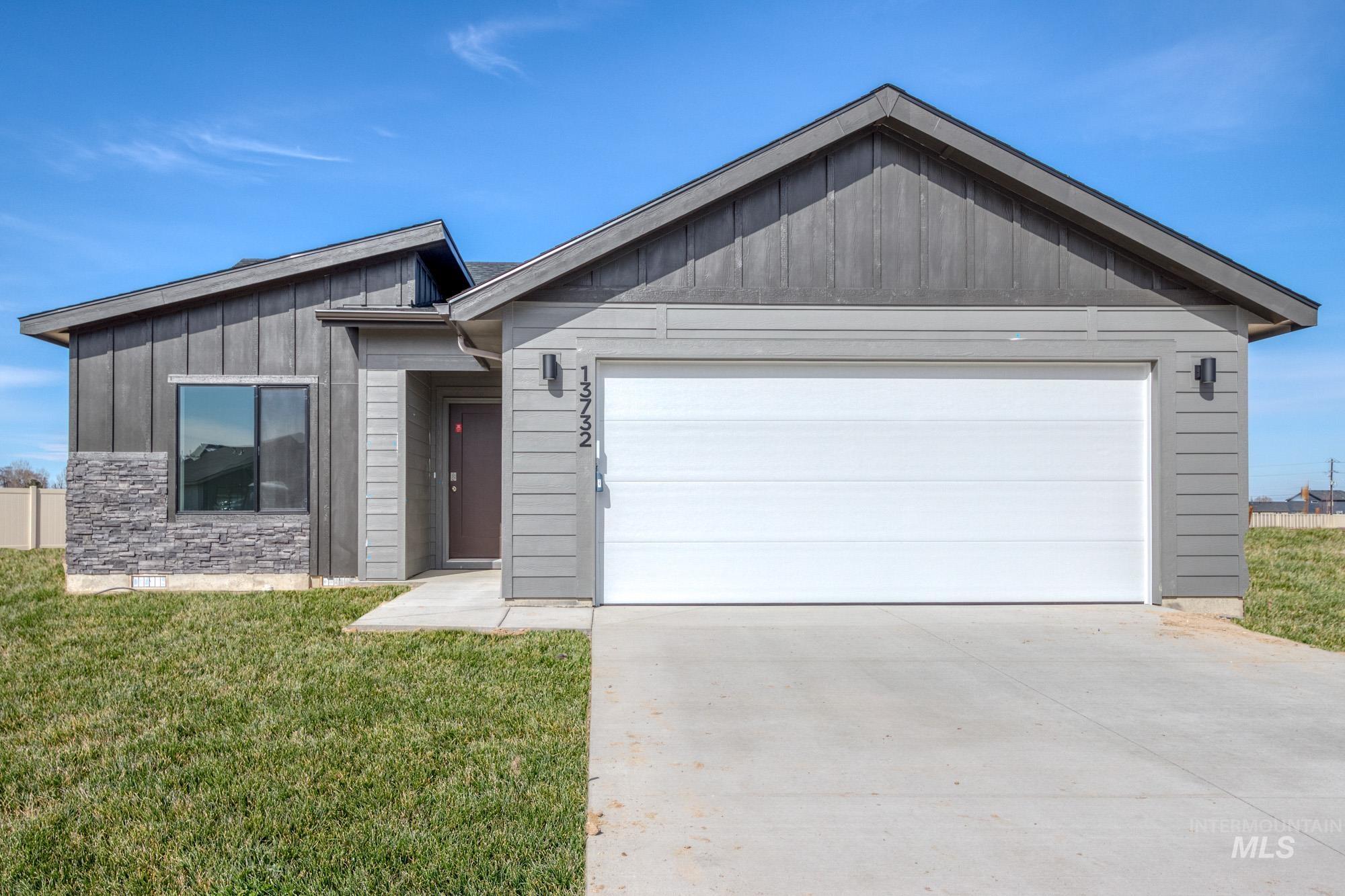 13732 Todd Court Property Photo