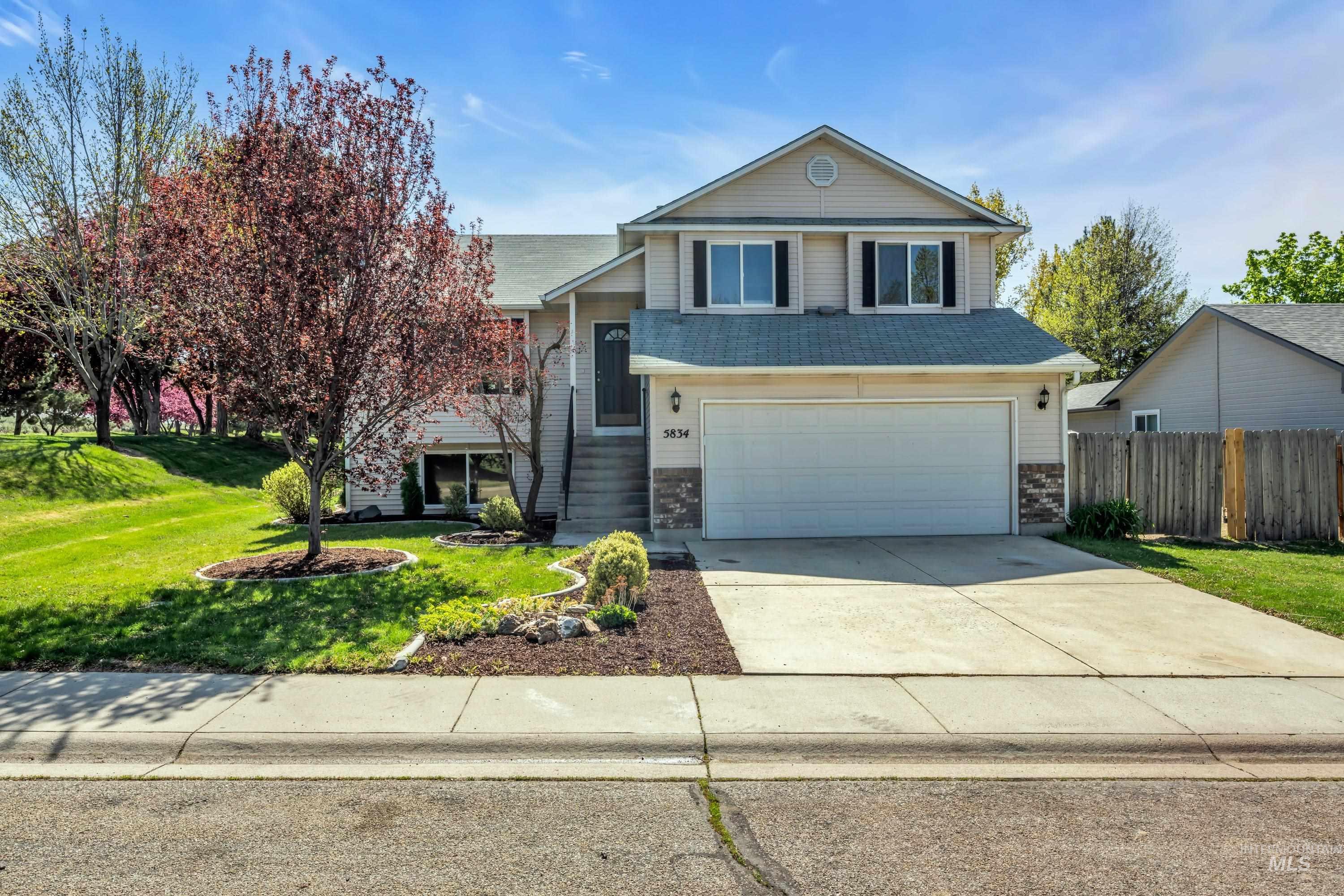 5834 S Snowdrop Place Property Photo