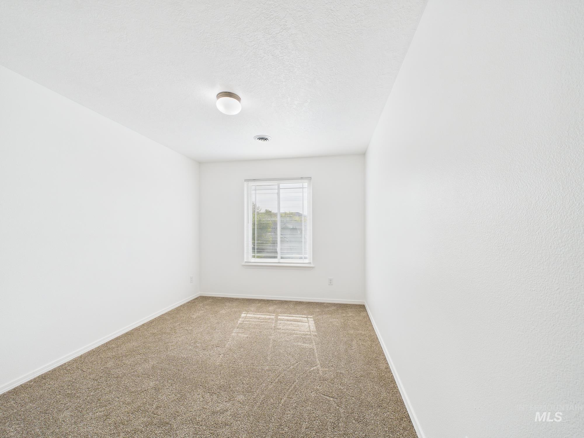 3006 Queen Anne Dr Property Photo 24