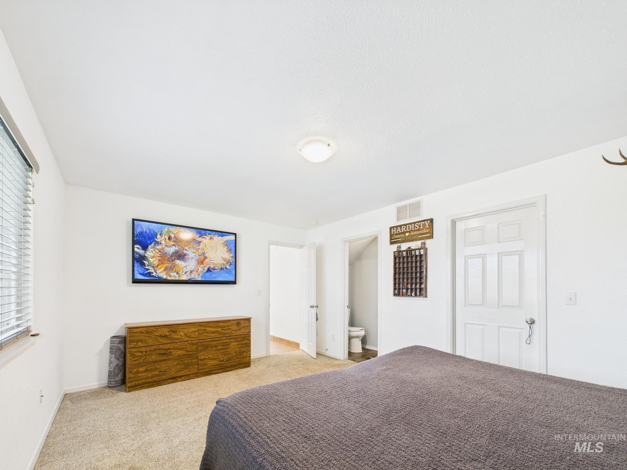 3006 Queen Anne Dr Property Photo 28