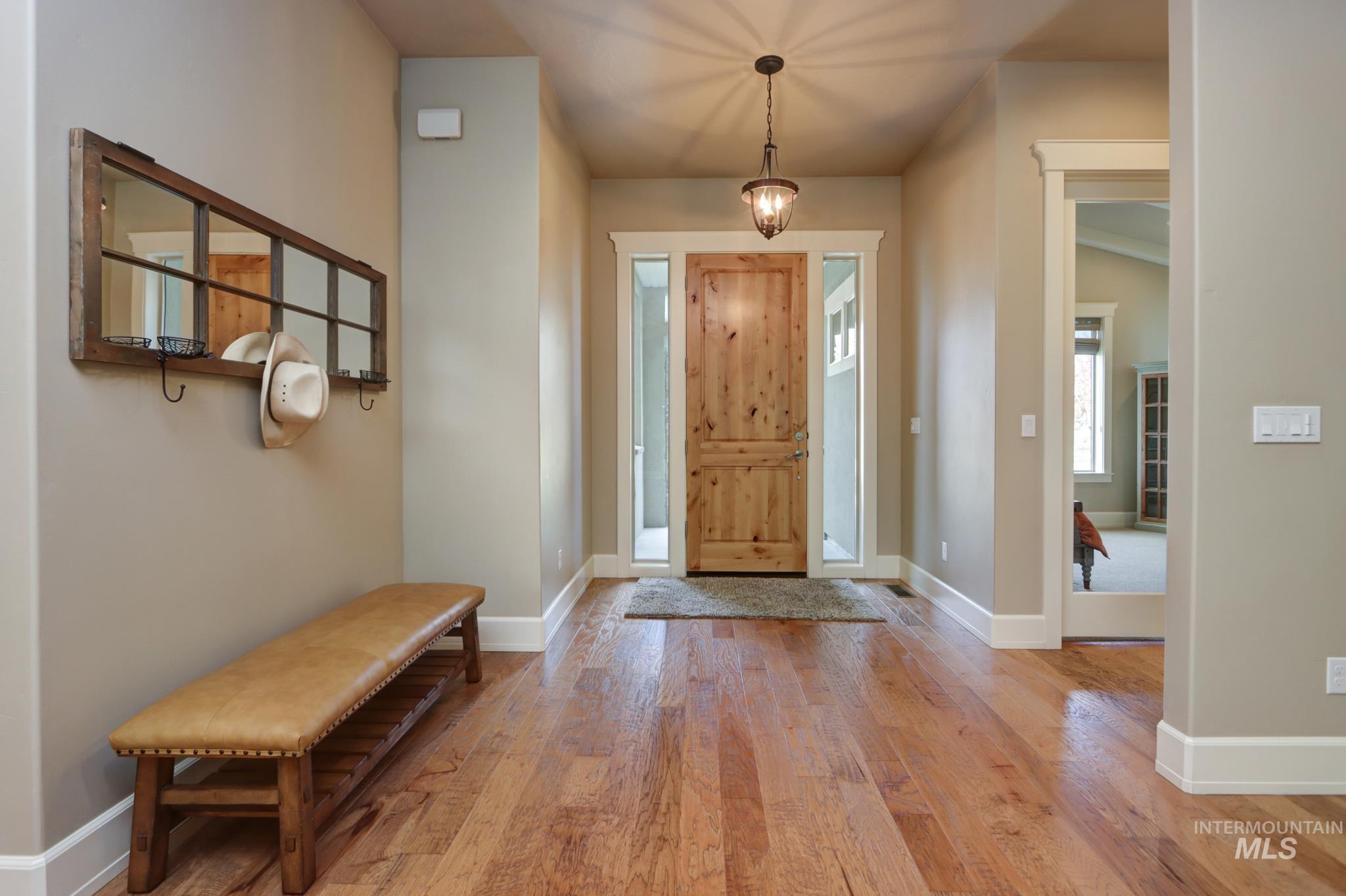 1856 N Livorno Way Property Photo 3